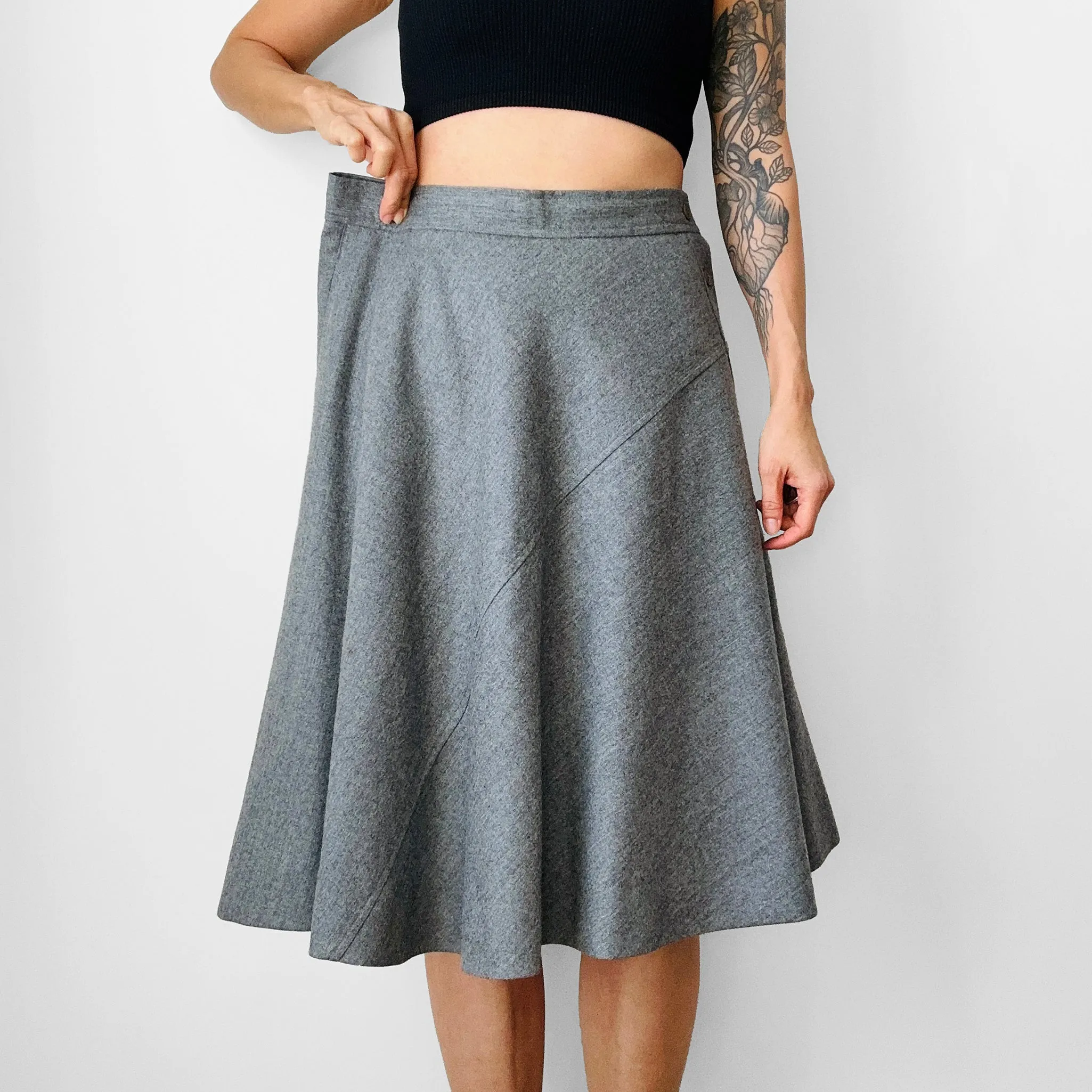 1970s Grey Side-Button Wool Fit and Flare Harve Benard Skirt - Sz. M/L