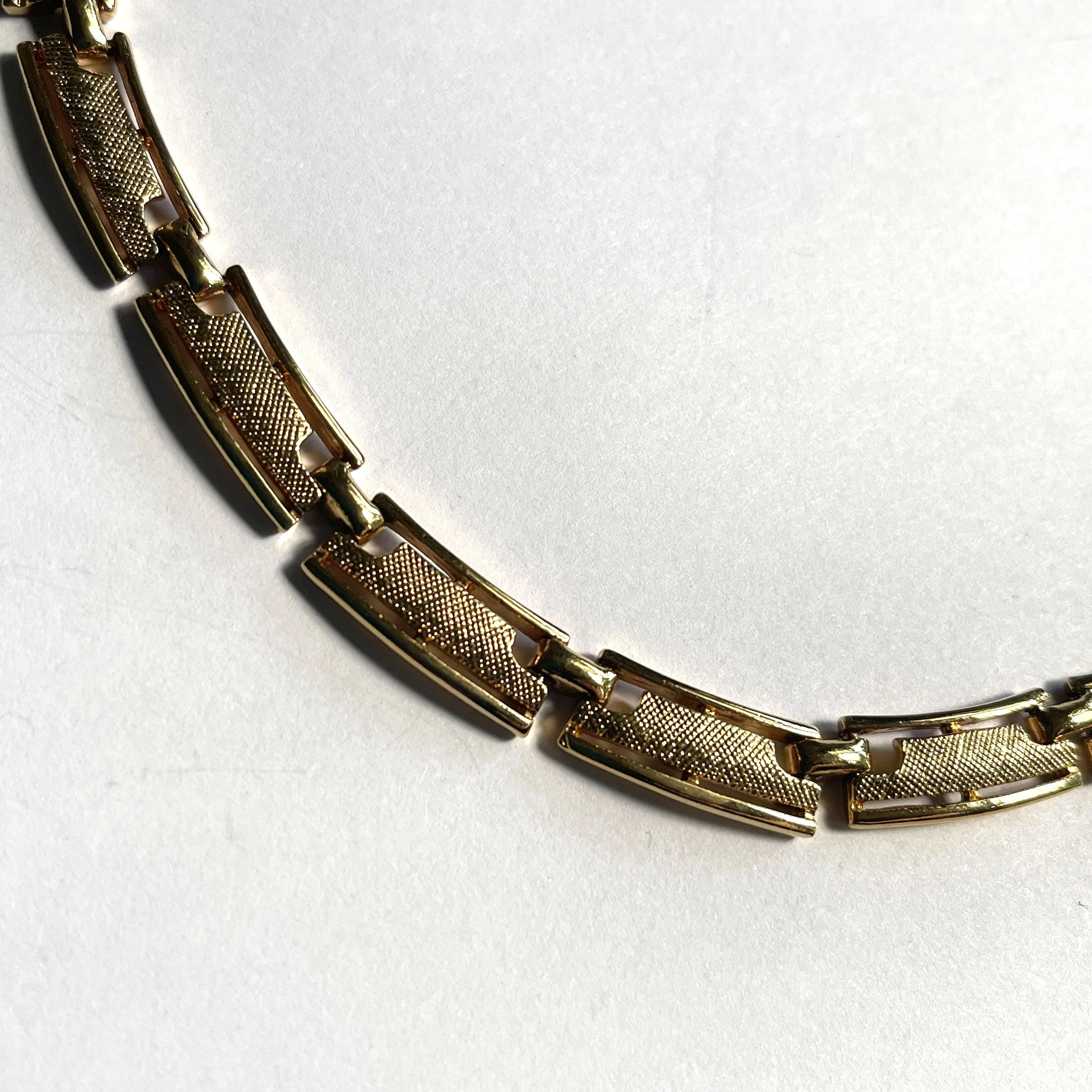 1990's Modernist Gold Tone Choker Necklace