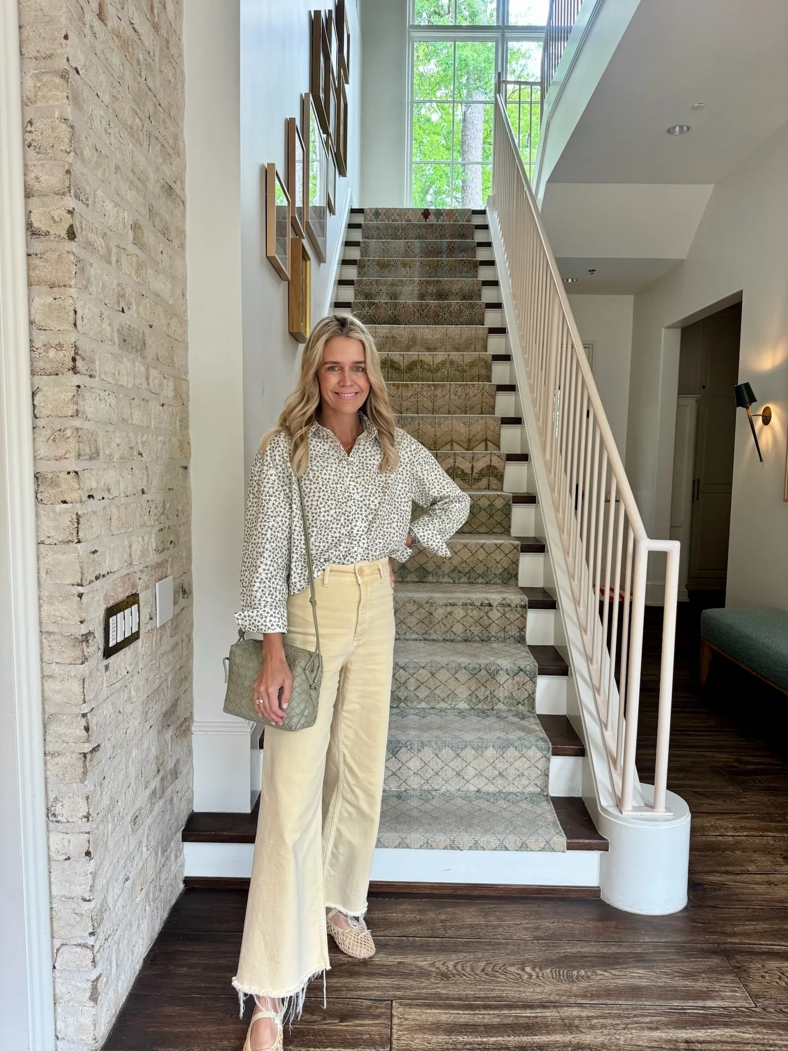 Low Bulk OdorResistantFinish MASON'S DAUGHTER | the Cropped Boyfriend Shirt, Olive Green & Ivory Printed Poplin