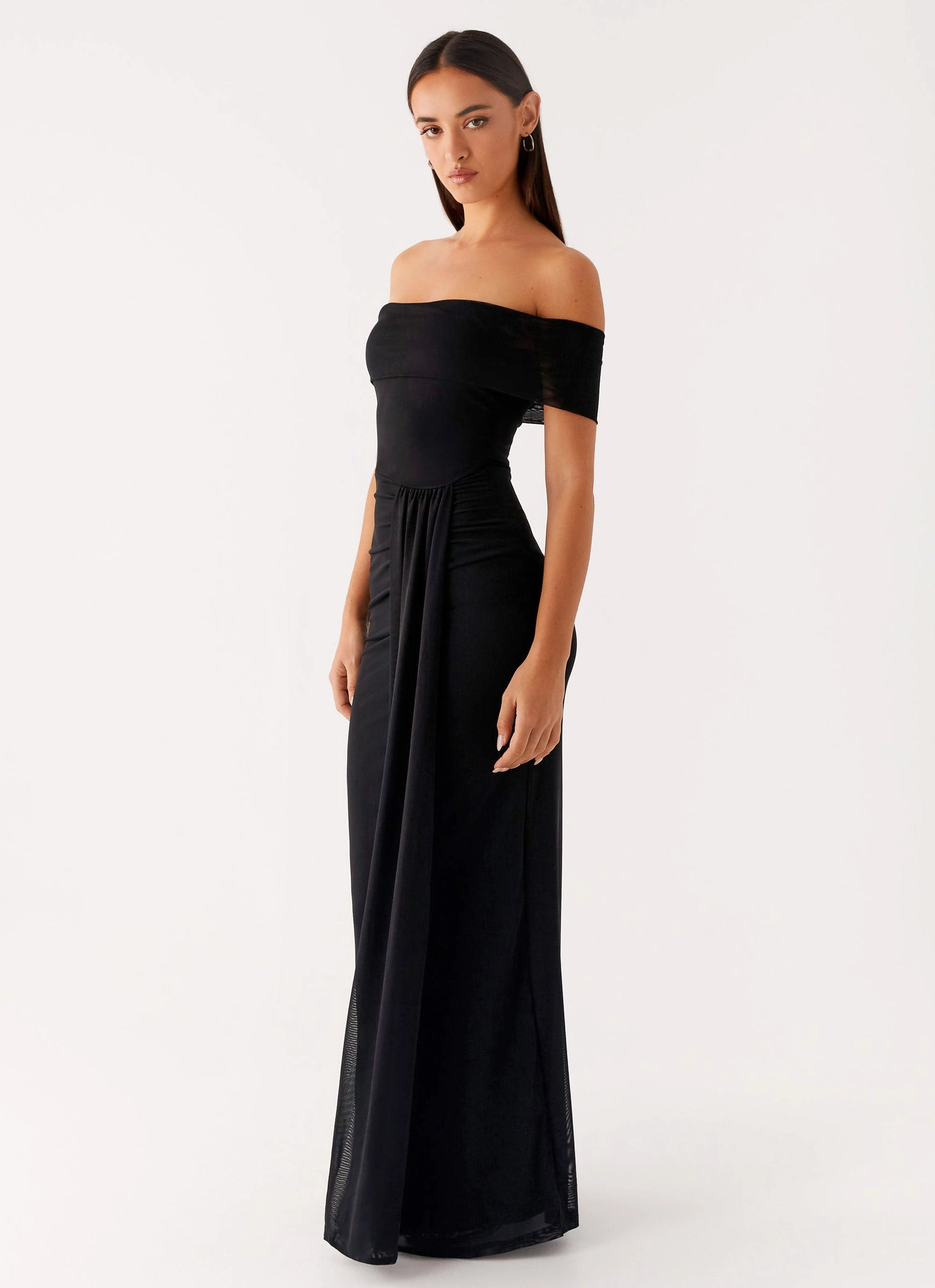 Aileen Maxi Dress - Black relaxed shape