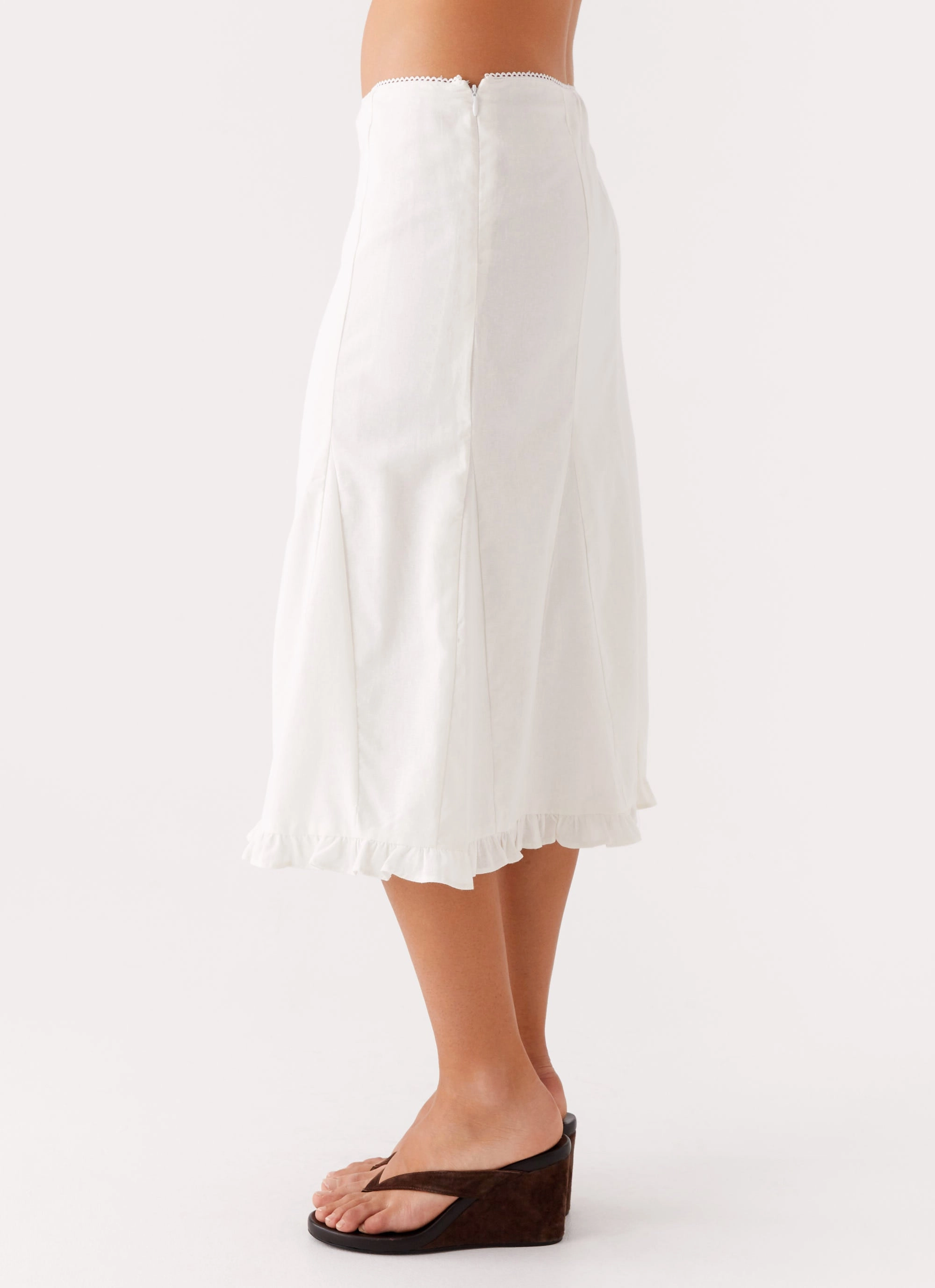 Draped Silhouette Soft Aesthetic Alec Midi Skirt - White