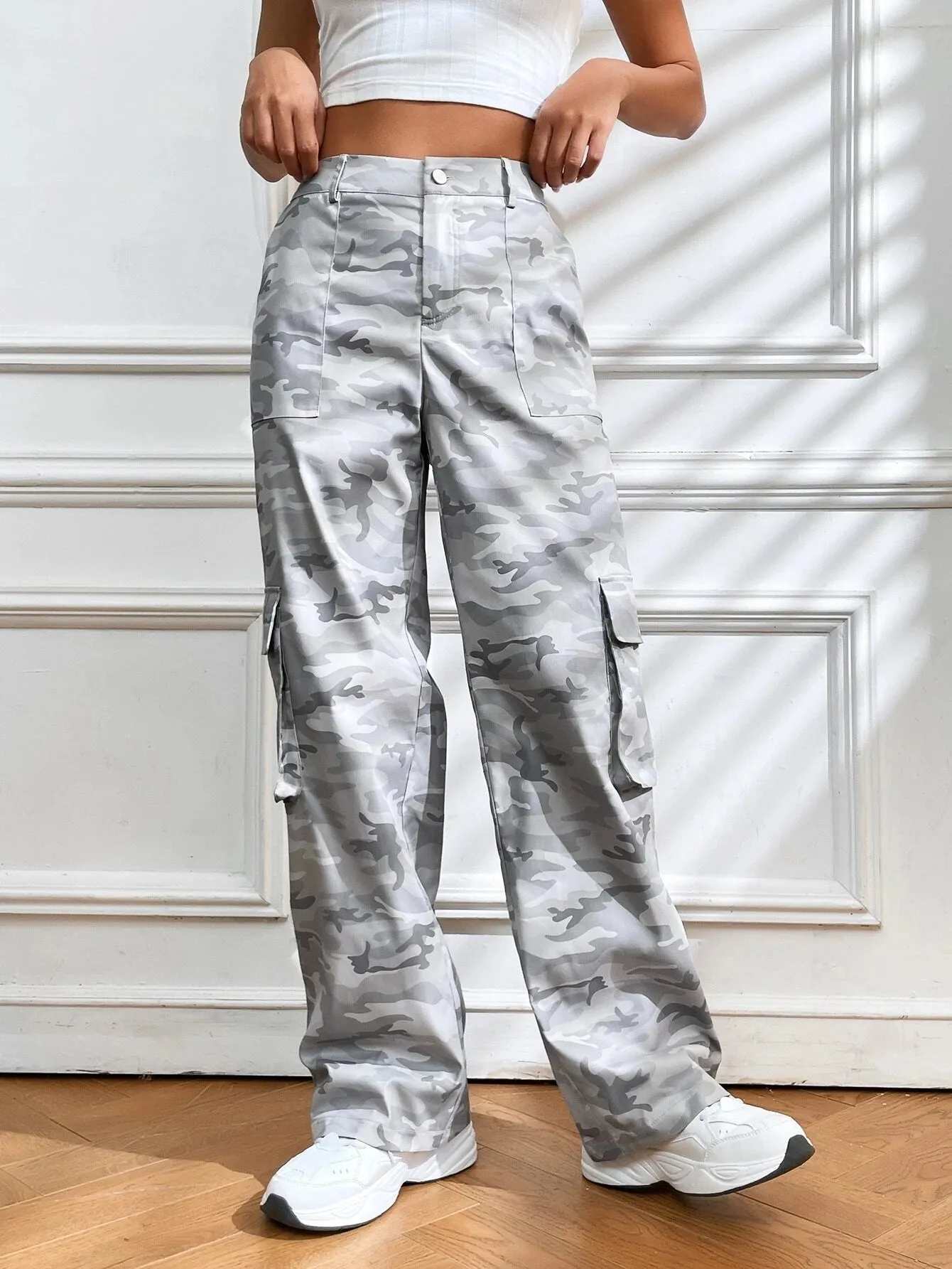 Allover Print Flap Pocket Cargo Pant