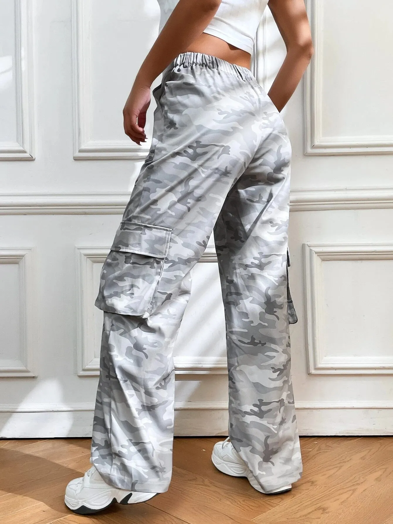 Allover Print Flap Pocket Cargo Pant