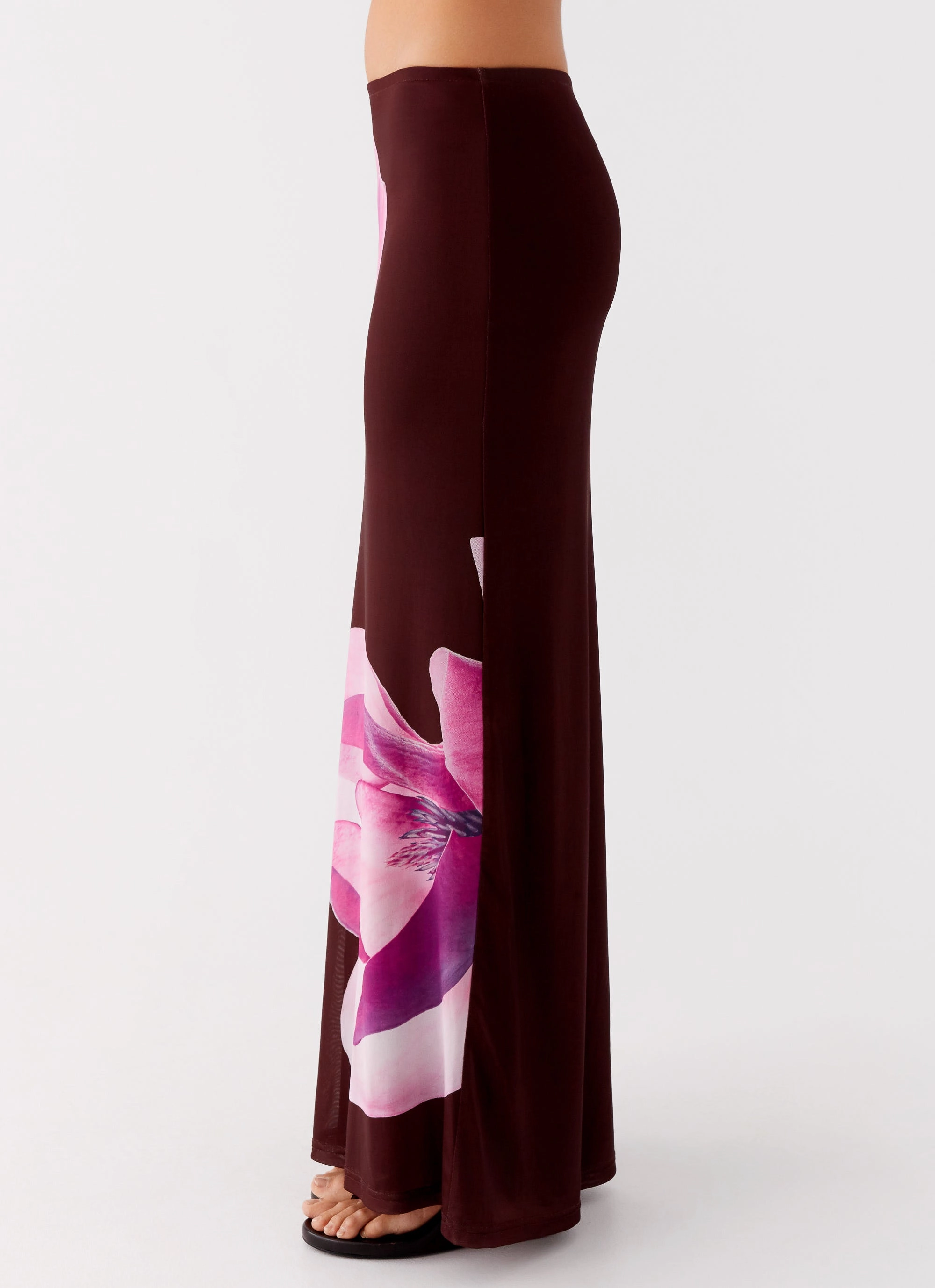 Sleek Flow Alpha Maxi Skirt - Dark Chocolate