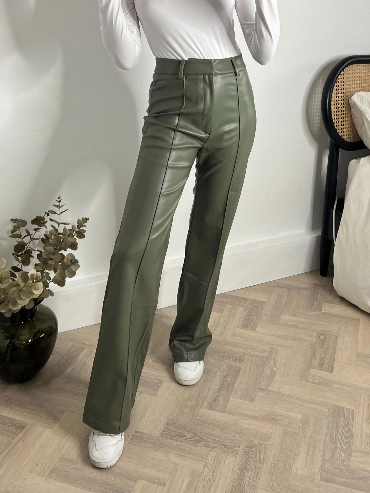 Alyssa PU Flare Trouser / Olive PU Daily Comfort Fit MultiPocketSystem