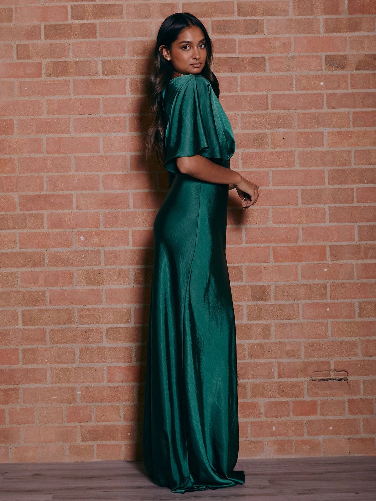 petite size Angel Sleeve Maxi Satin Dress / Emerald Green