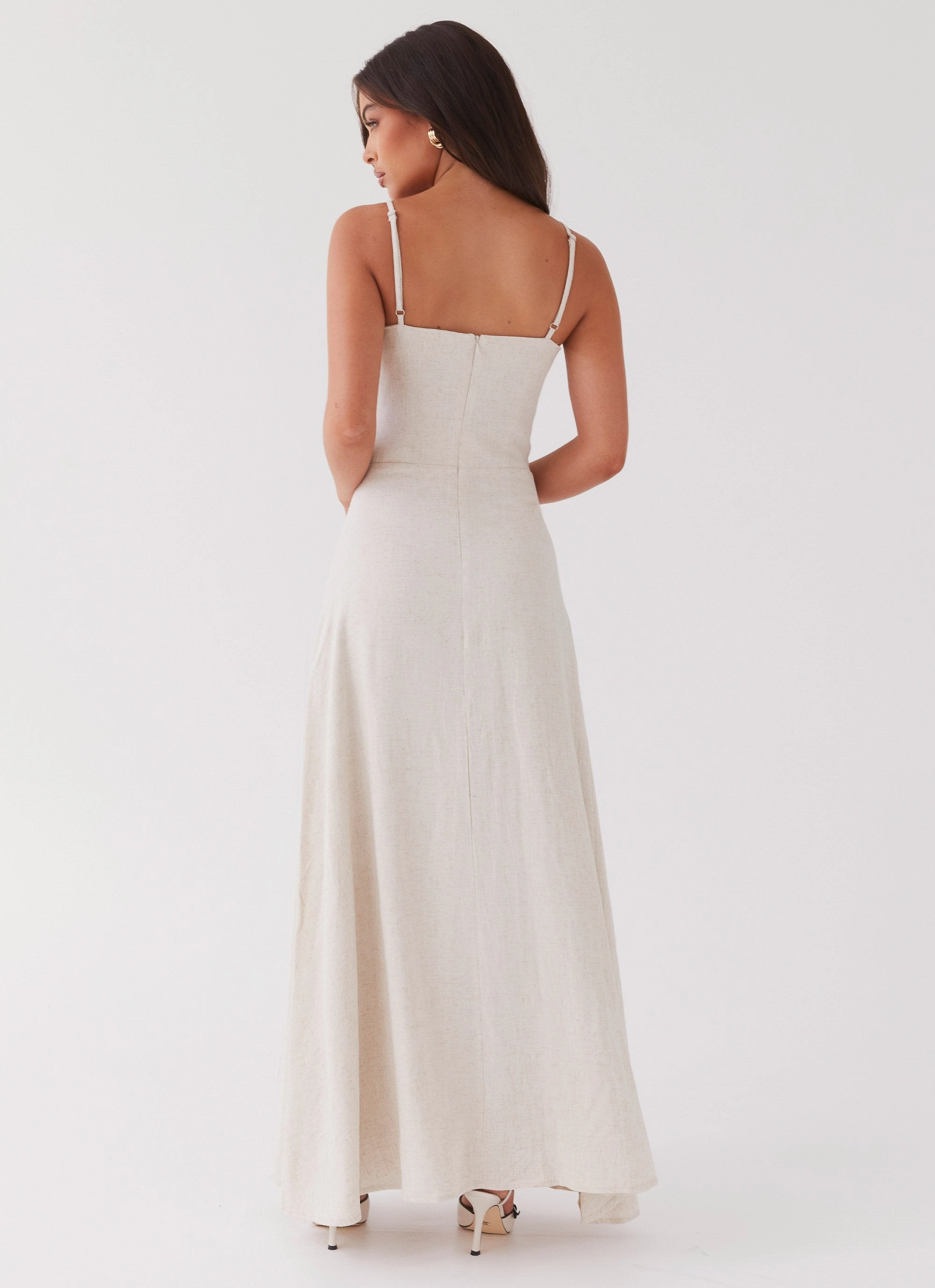 Angelina Linen Maxi Dress - Oatmeal Smooth Surface