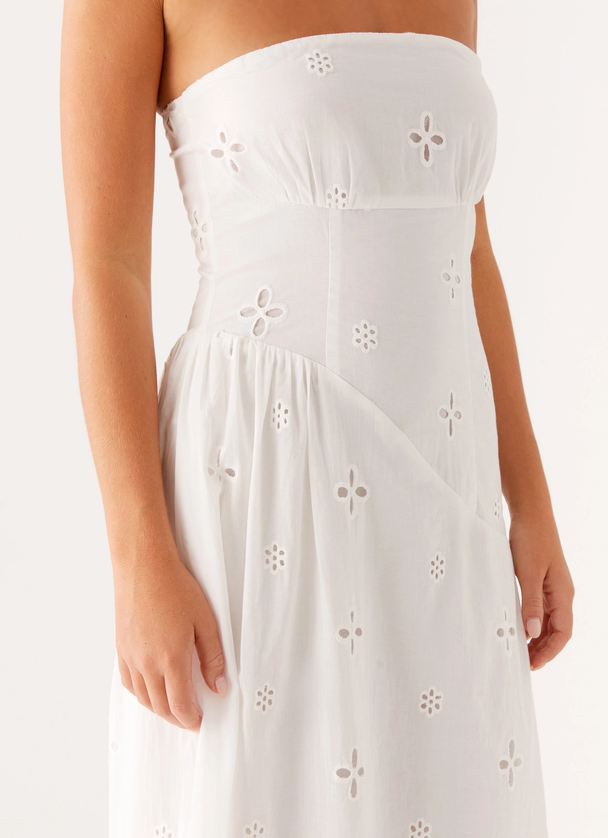 Sunkissed Maxi Dress - Ivory holiday season