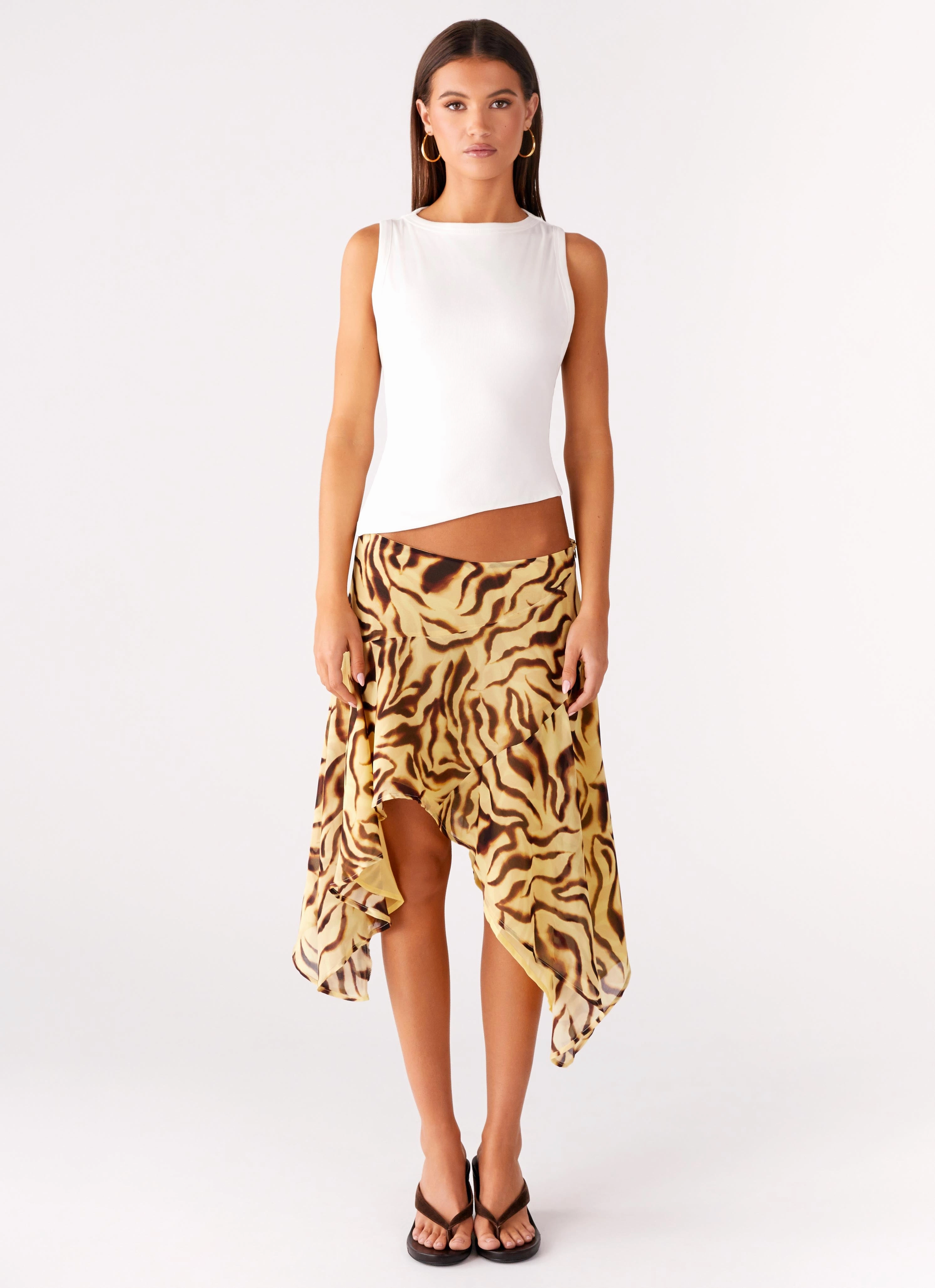 Lightweight Layering Option MinimalistDesign Stay In Top - White