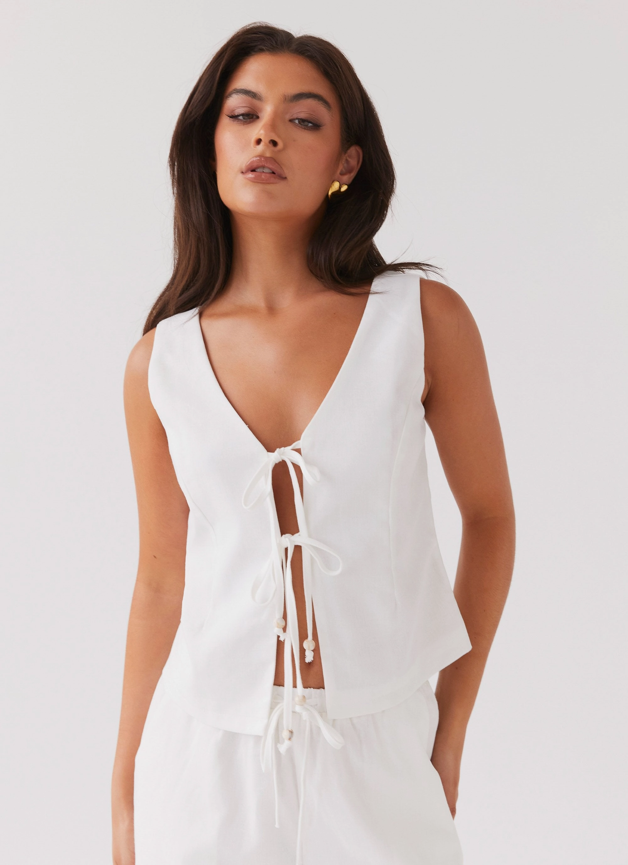 Tina Linen Vest Top - White Tapered Cut