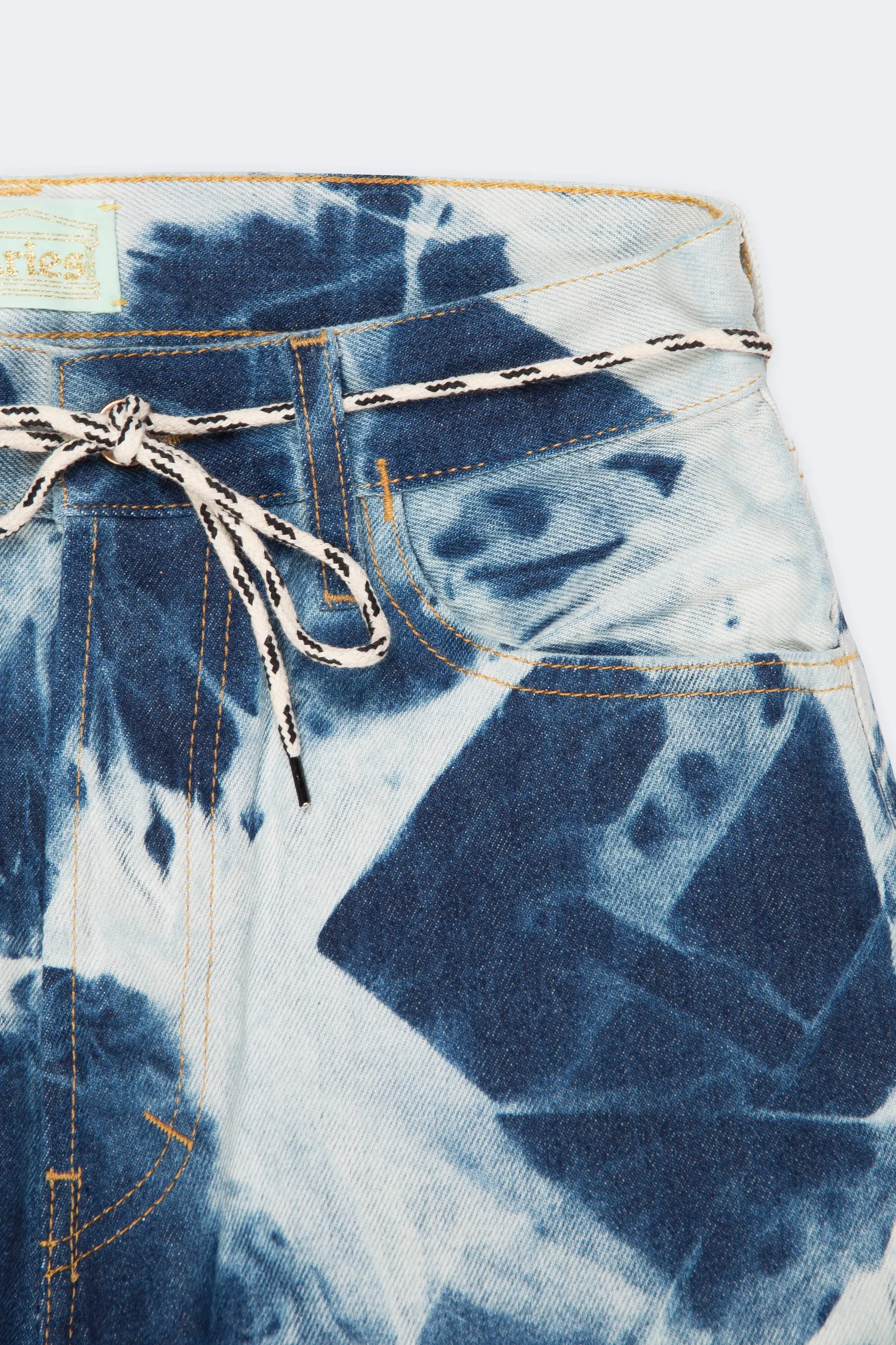 Argyle Bleached Lilly Jeans