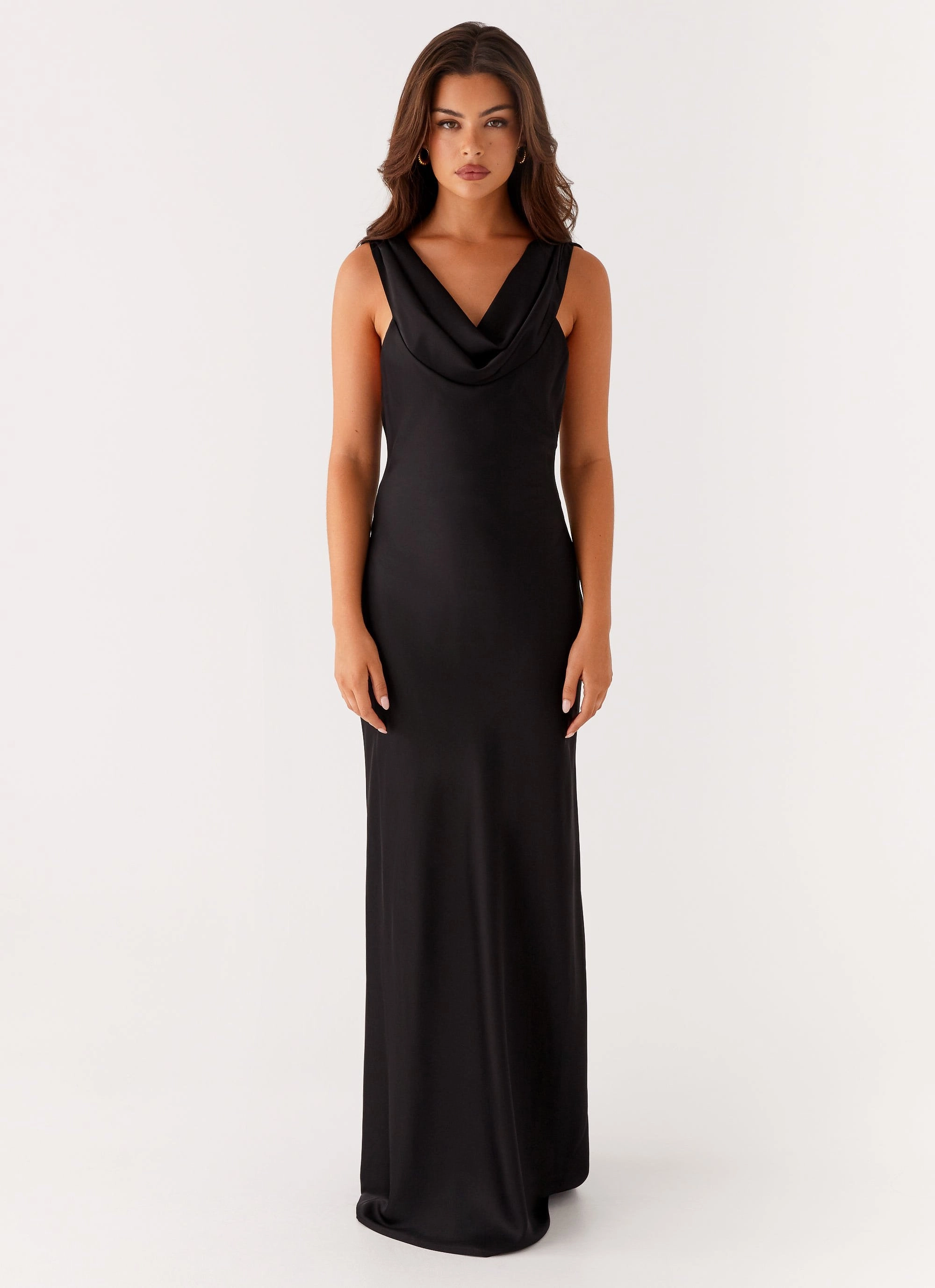 Chic and Cozy Arya Maxi Dress - Black
