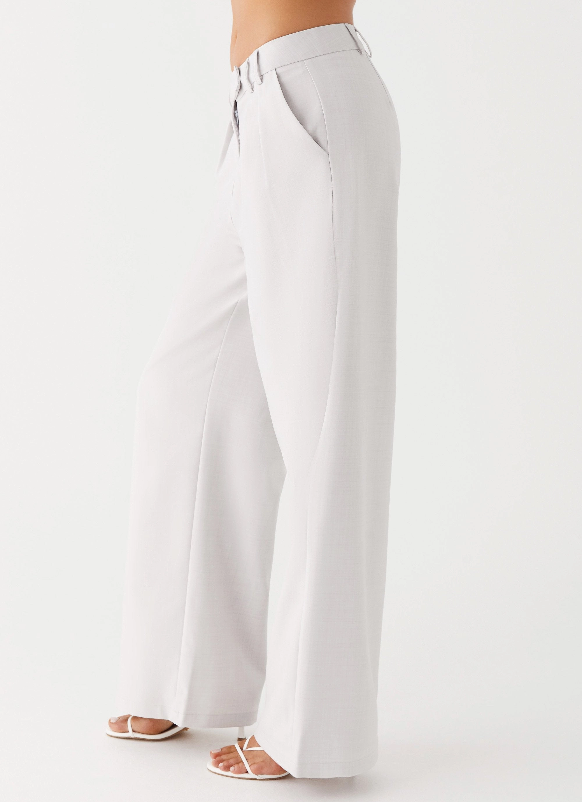 MoistureWicking Fabric BondedShoulder Asha Low Rise Pants - Ivory