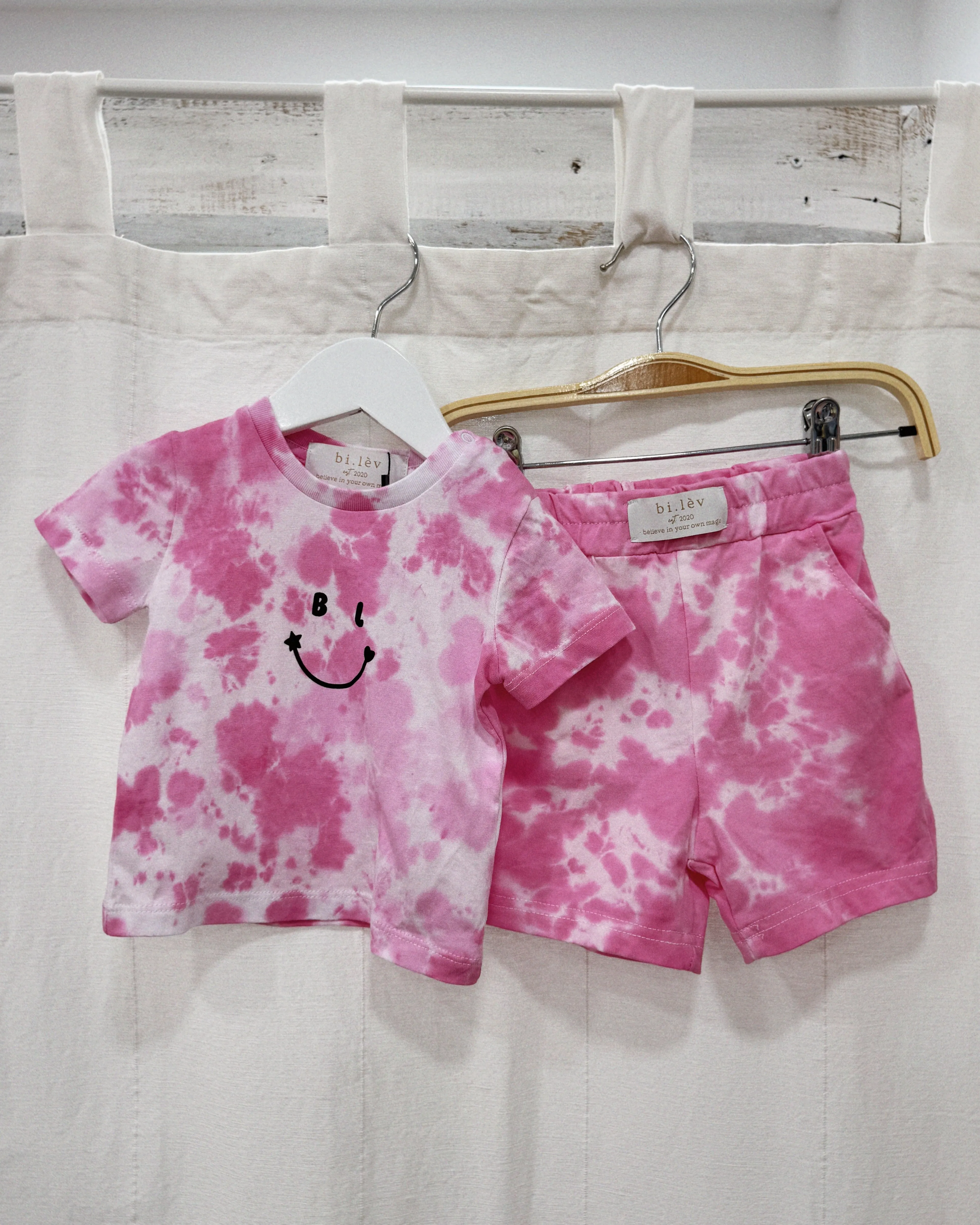 BABY & KIDS BUBBLE PINK tie-dye jogger shorts