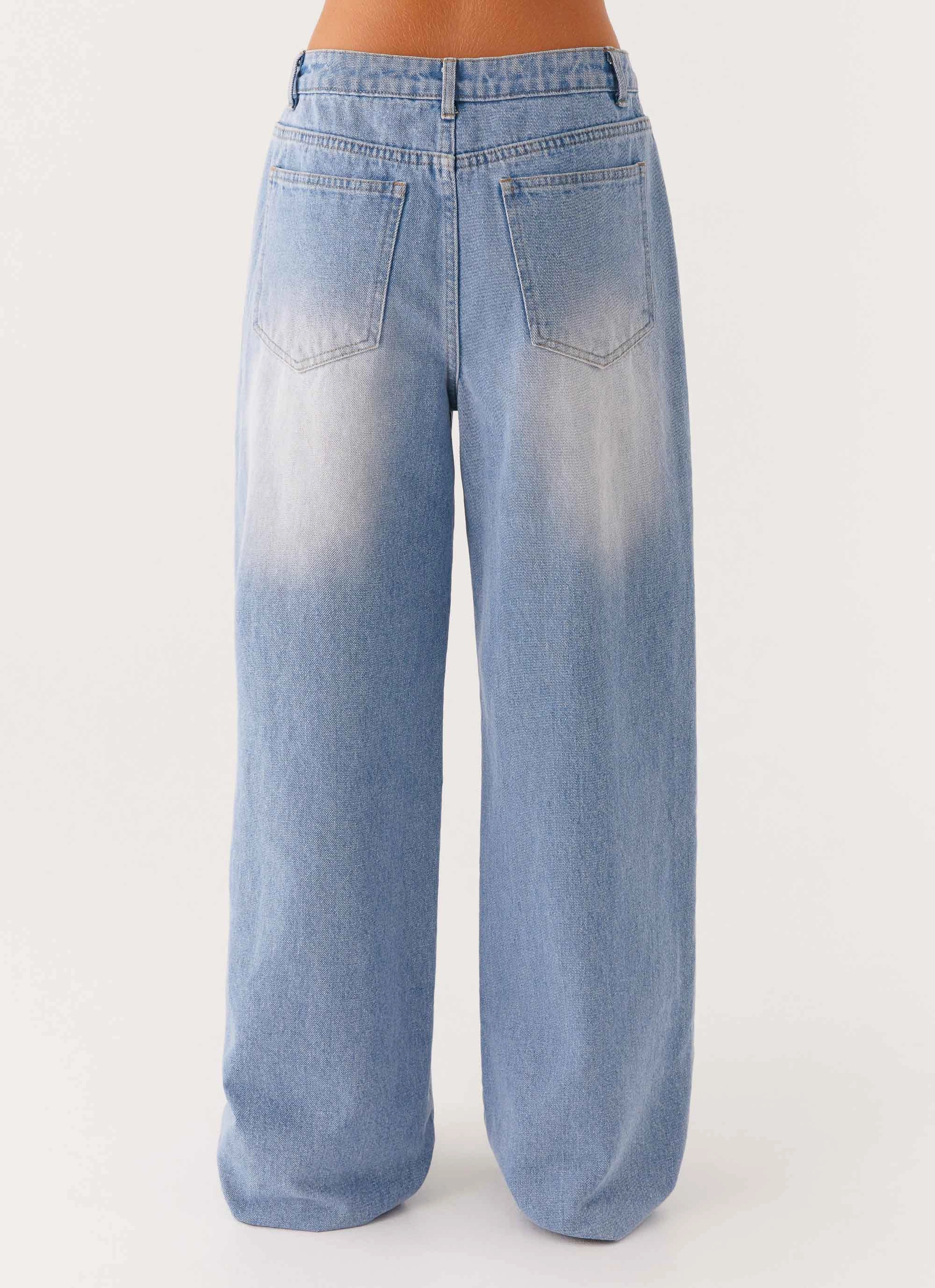 Back Again Straight Leg Denim Jeans - Light Wash Blue Casual Comfort Look LowProfileWaistband