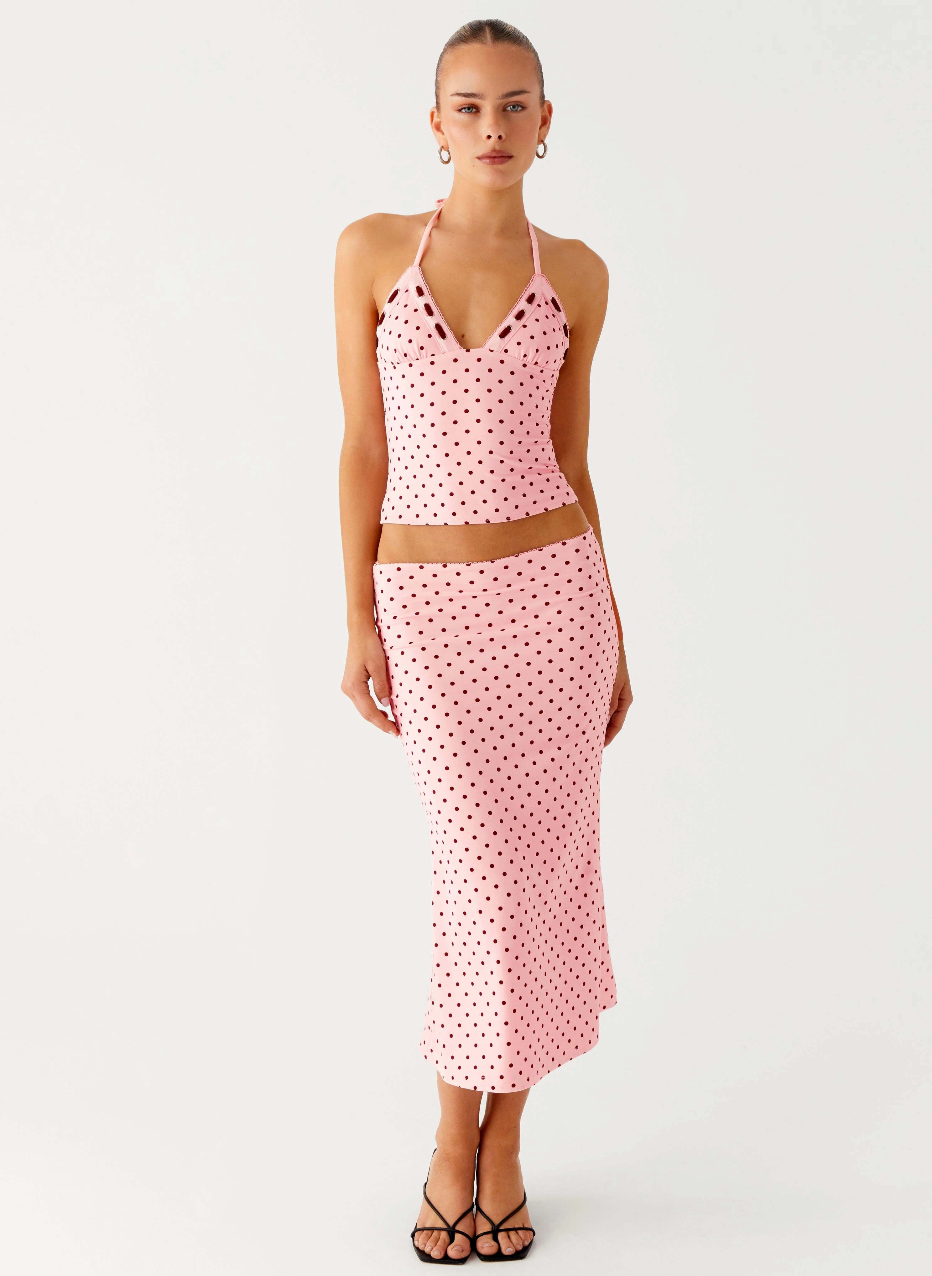 Soft Feel Ergonomic Cut Bahama Low Rise Midi Skirt - Strawberry Dot