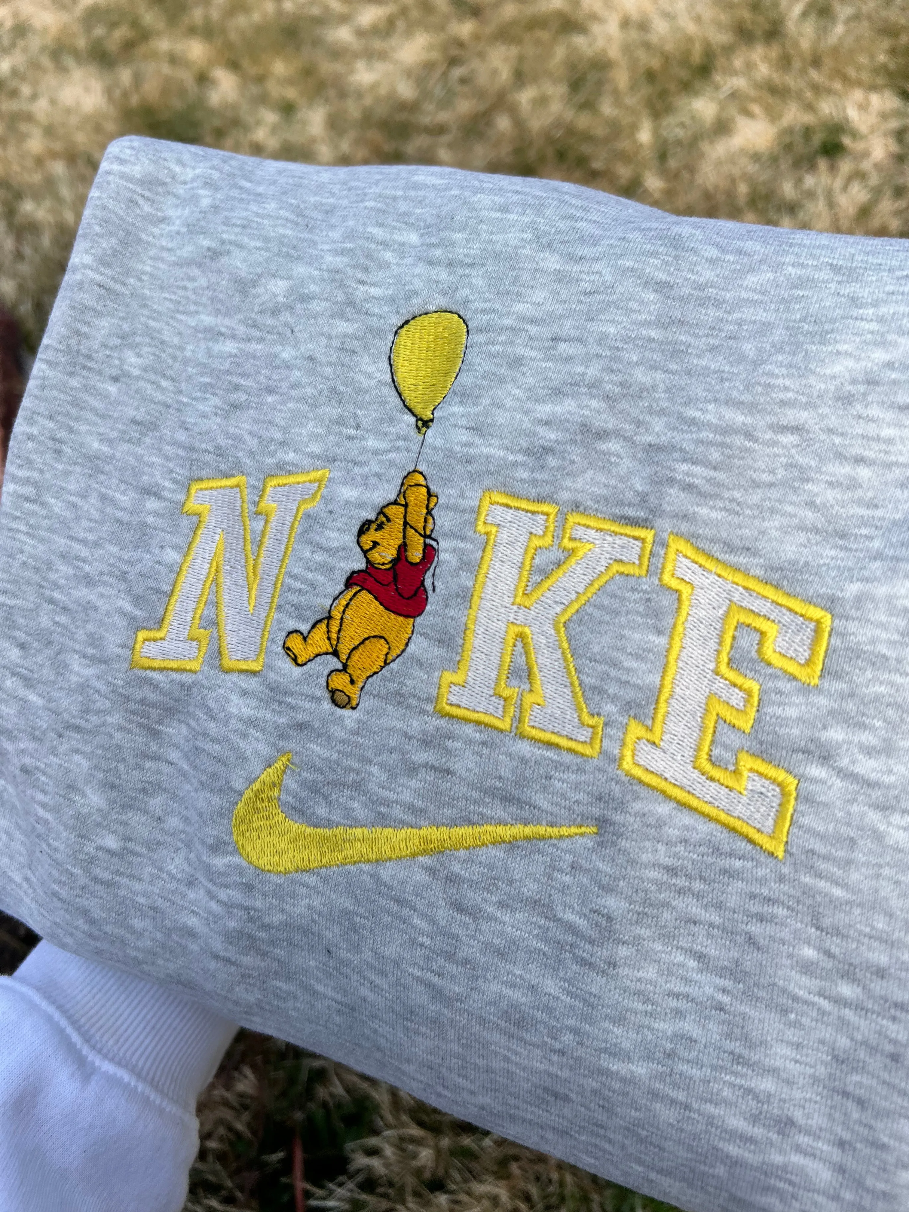Bear Ballon Embroidered Sweatshirt