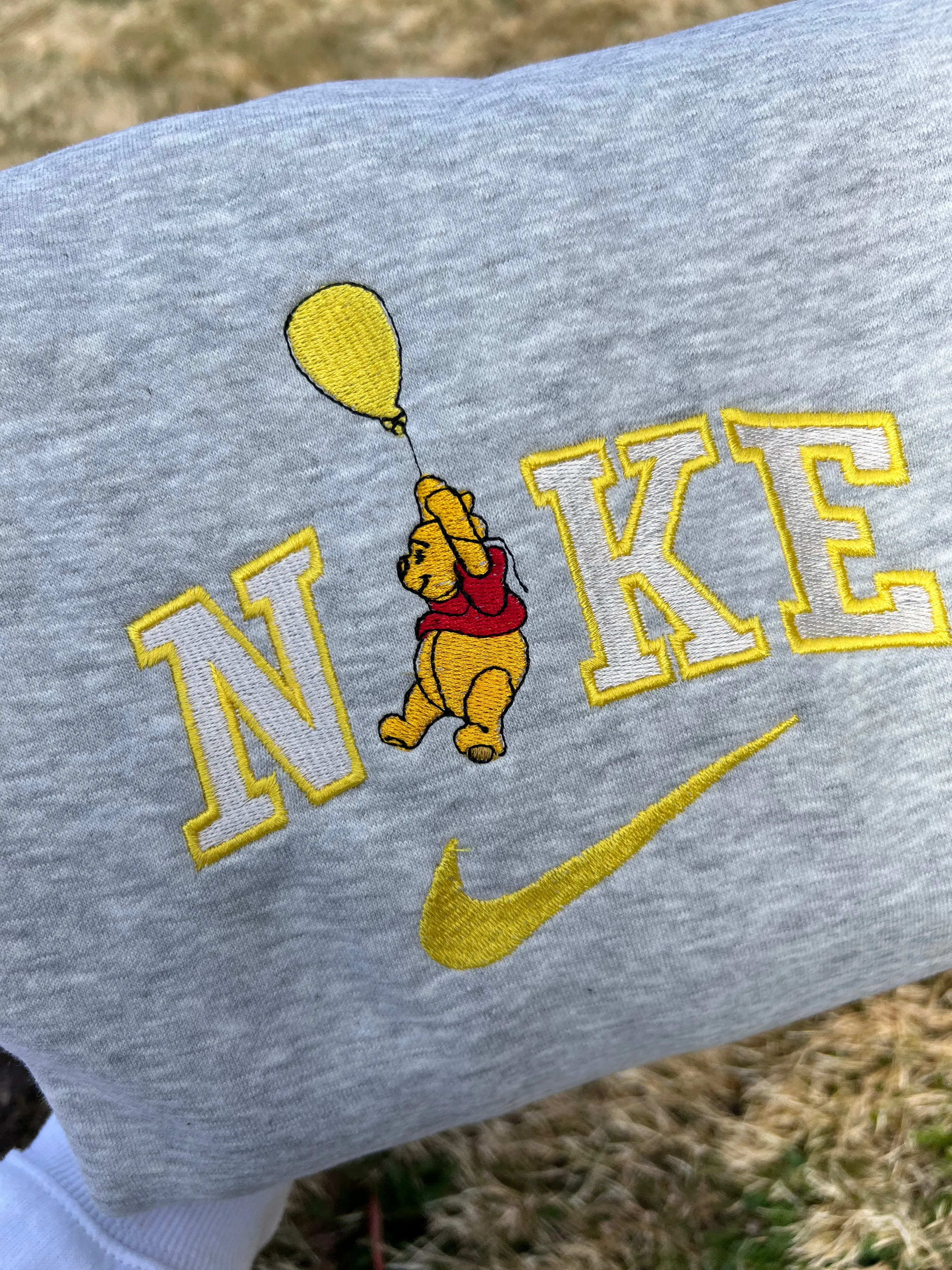 Bear Ballon Embroidered Sweatshirt