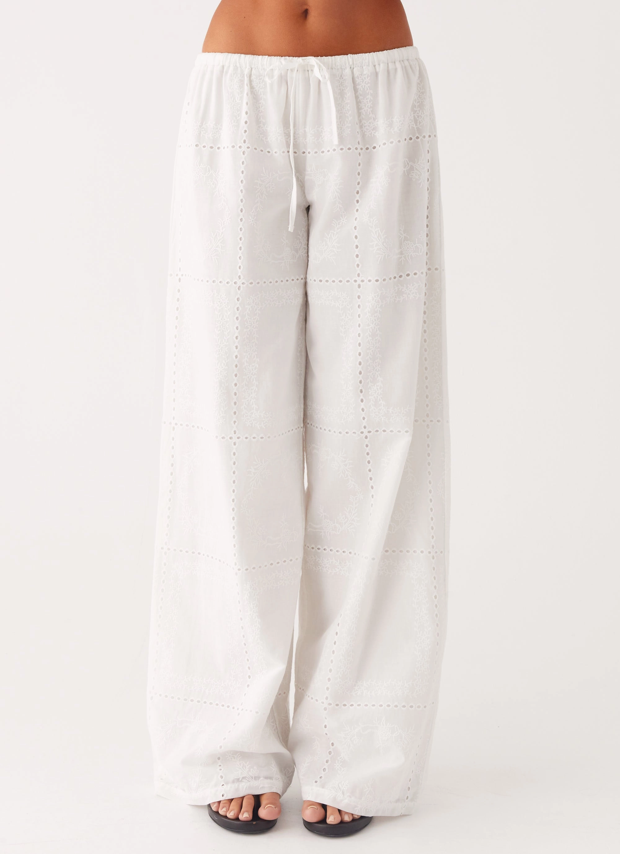 Bille Low Rise Pants - White Durable Hemming