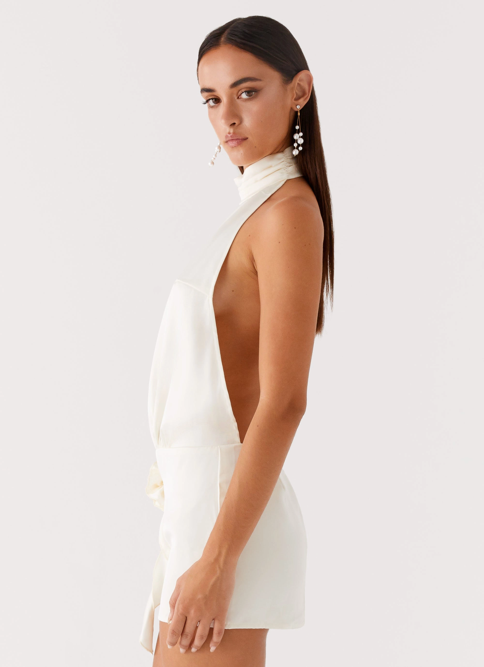 Smart Shape Edgy Layers Birdie Halterneck Mini Dress - Ivory