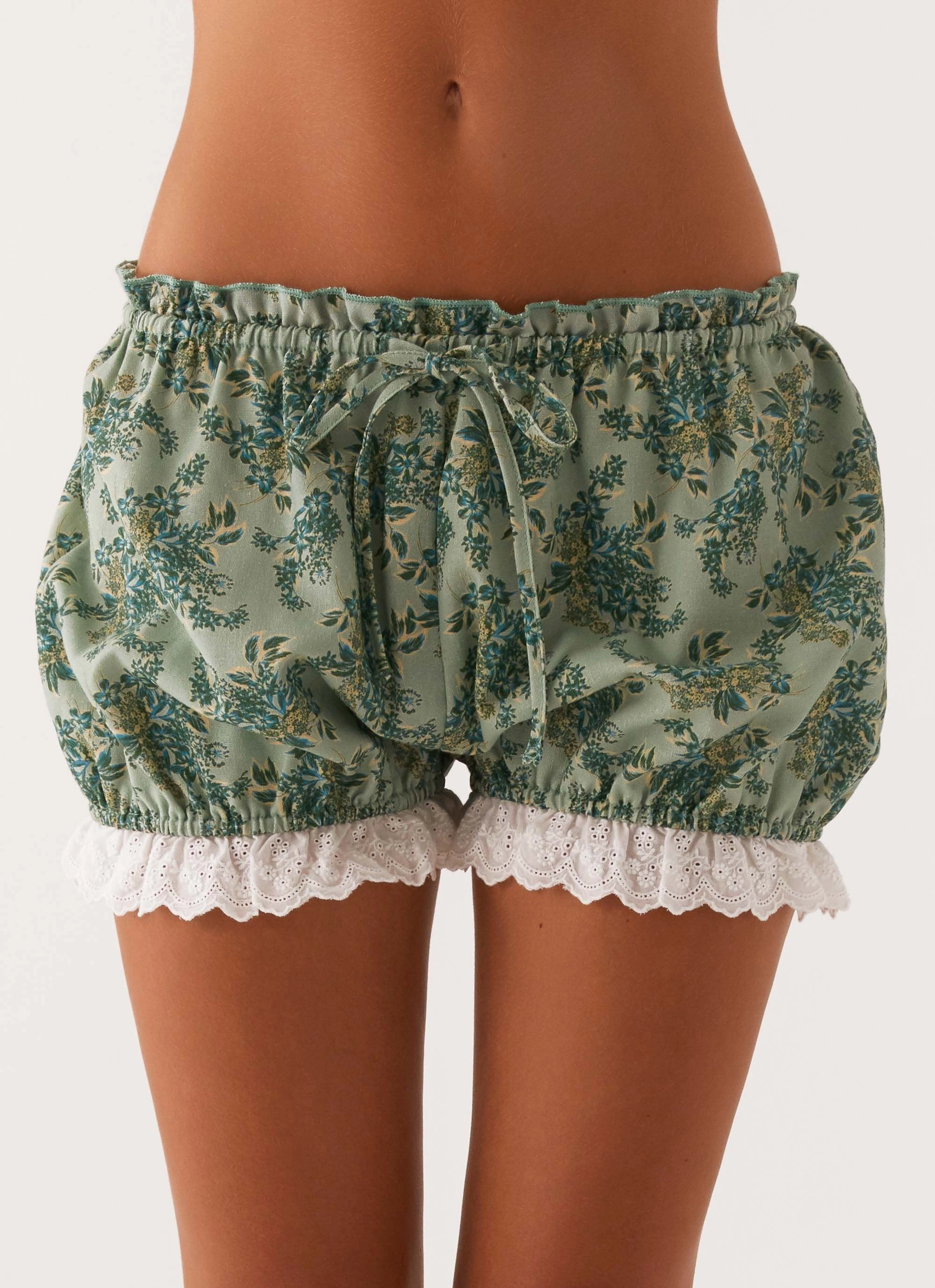 ReinforcedHemline Weston Lace Trim Shorts - Cloud Nine Floral