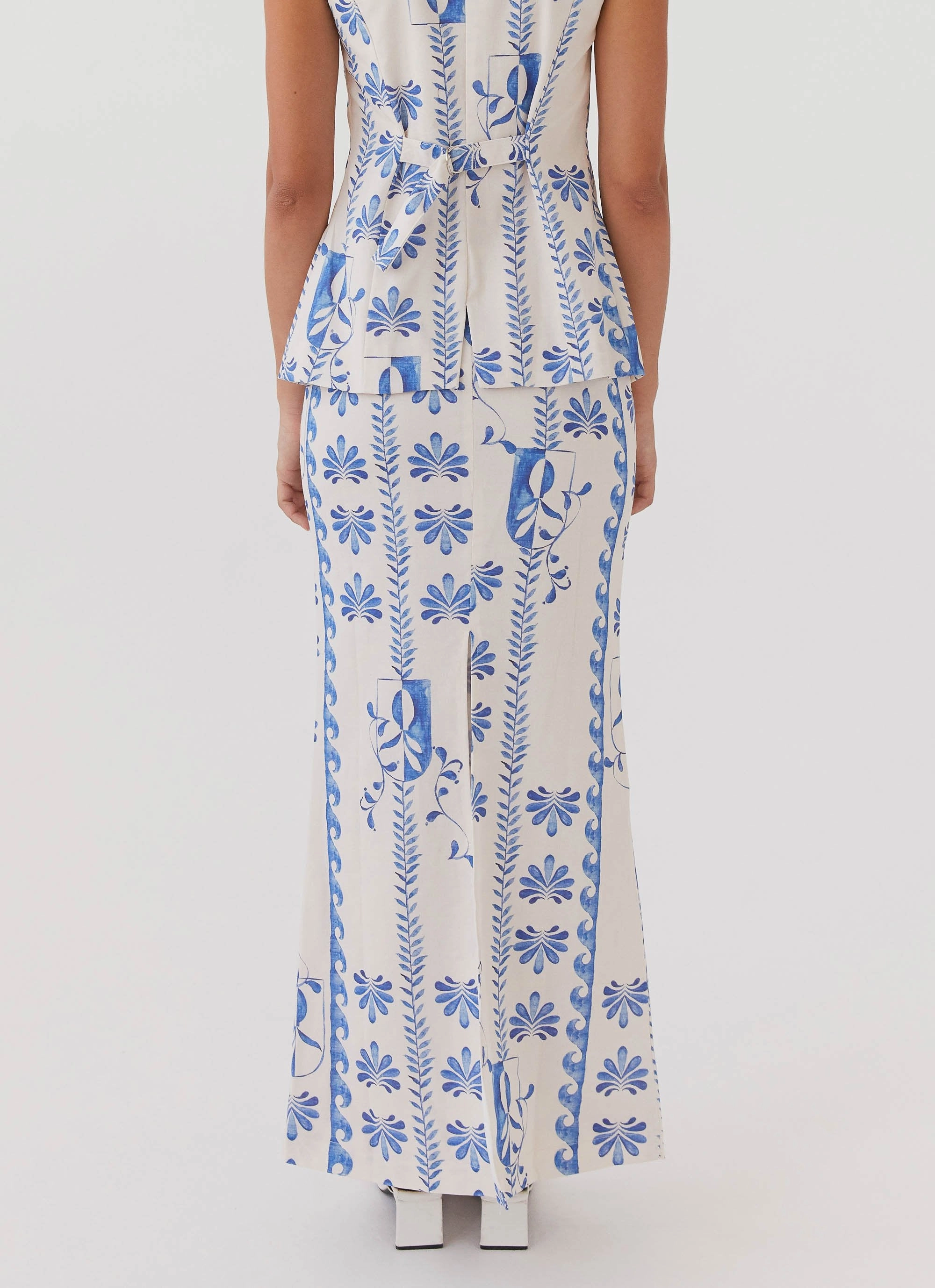 Born For Bordeaux Linen Midi Skirt - Floral Wave Timeless Touch