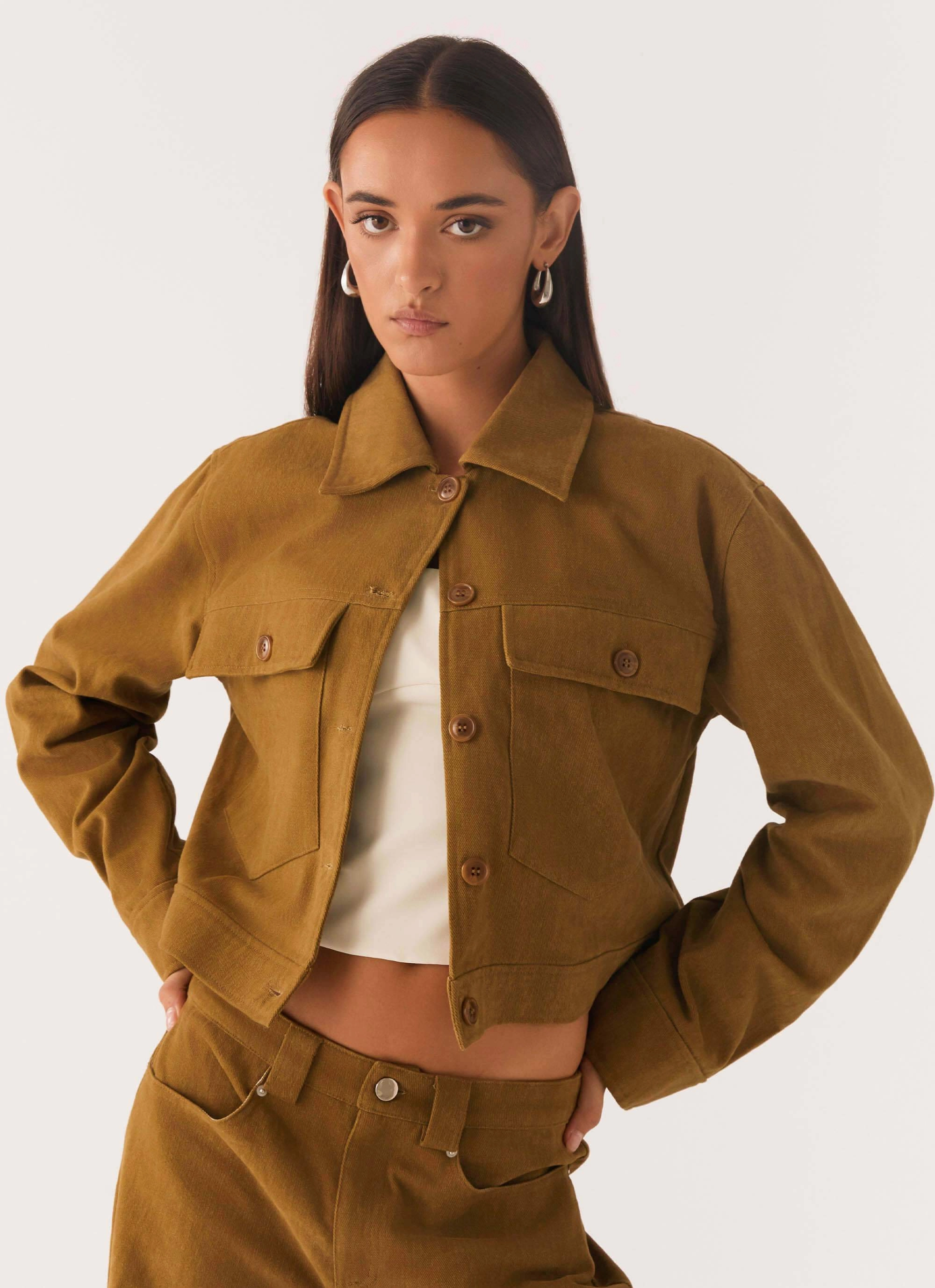 Avi Boxy Jacket - Brown MoistureWickingTechnology