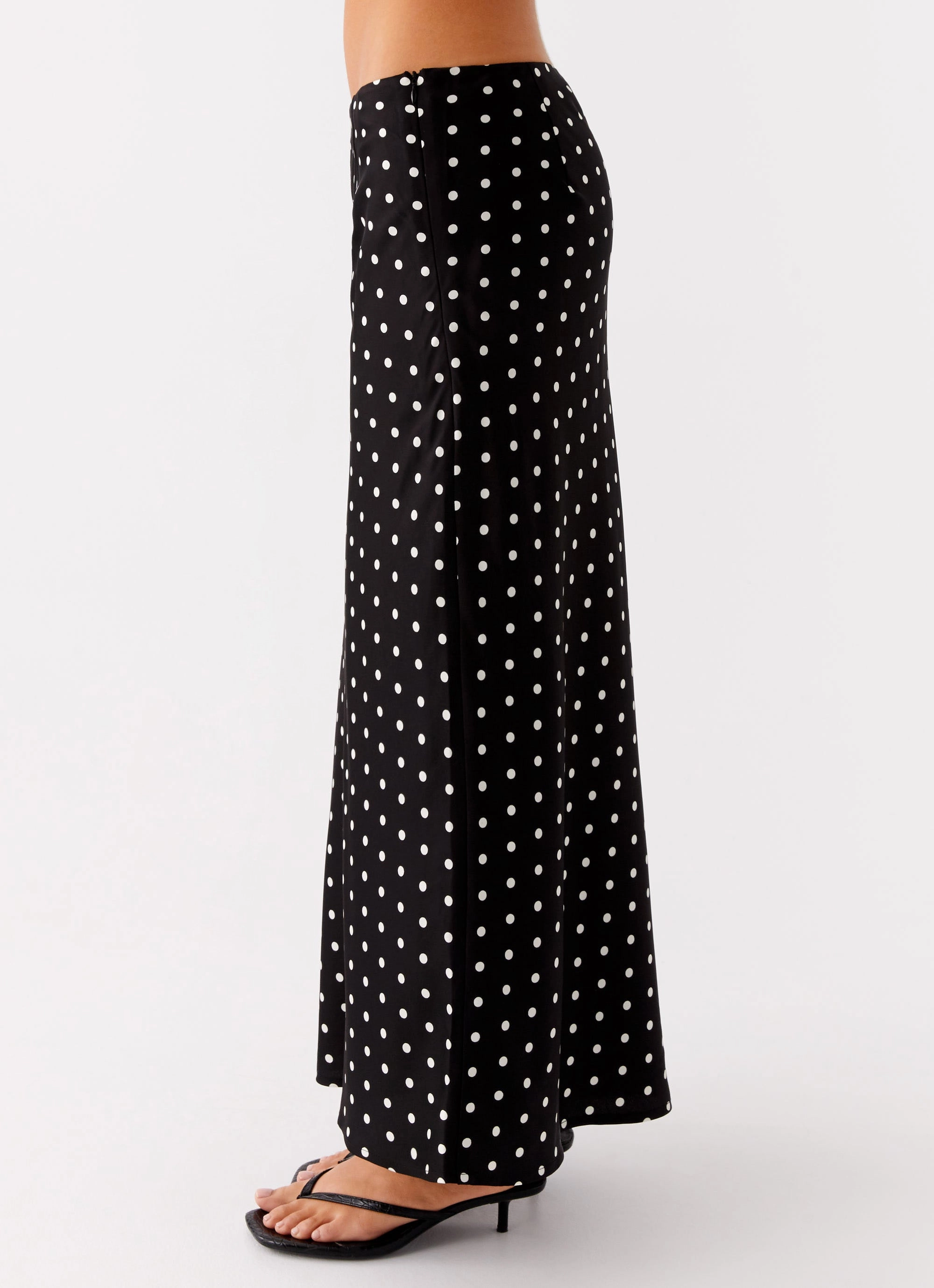 Casual Stretch Wear Breanne Midi Skirt - Black Polka Dot