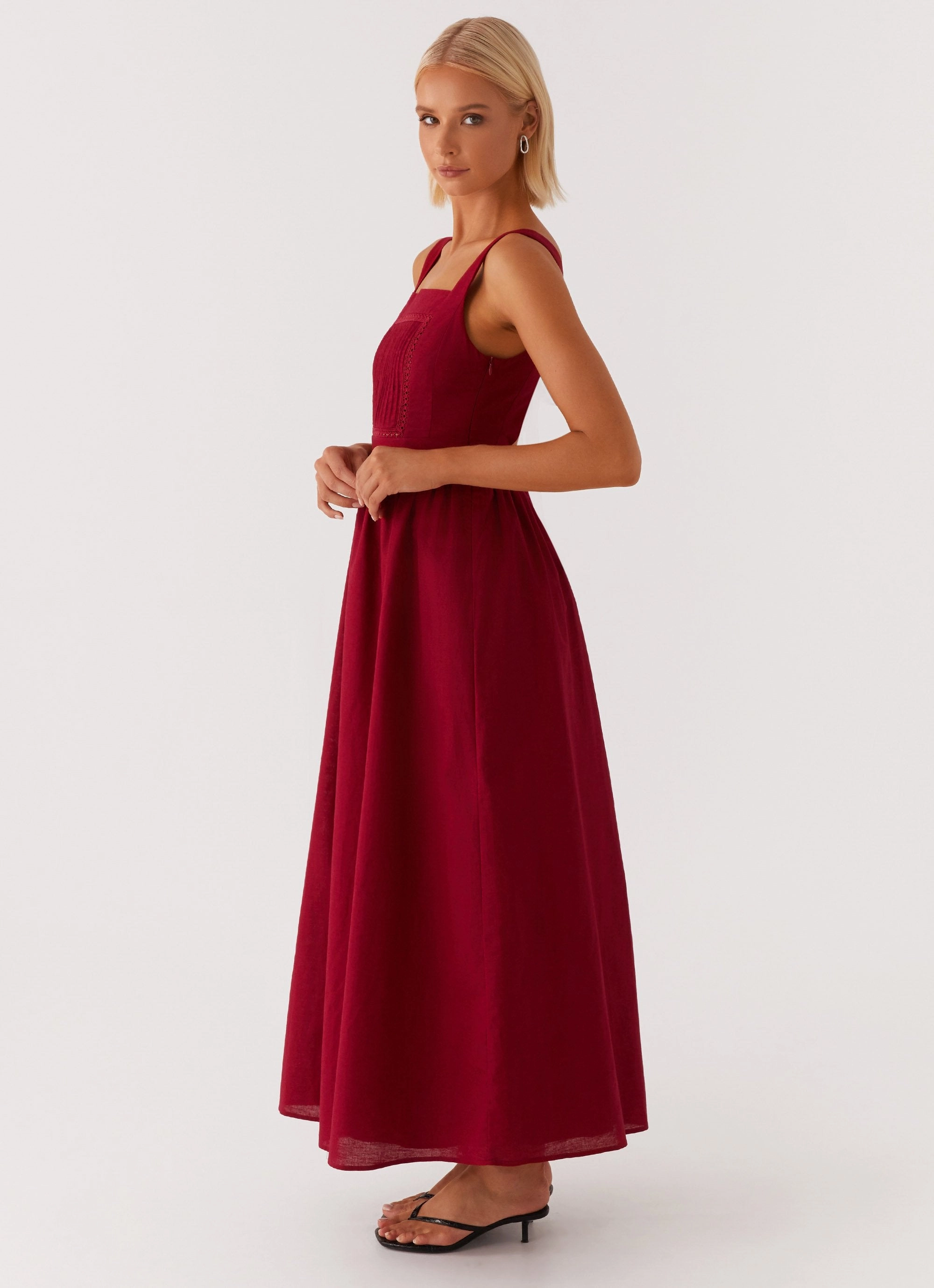 Classic Look Brylin Linen Midi Dress - Red