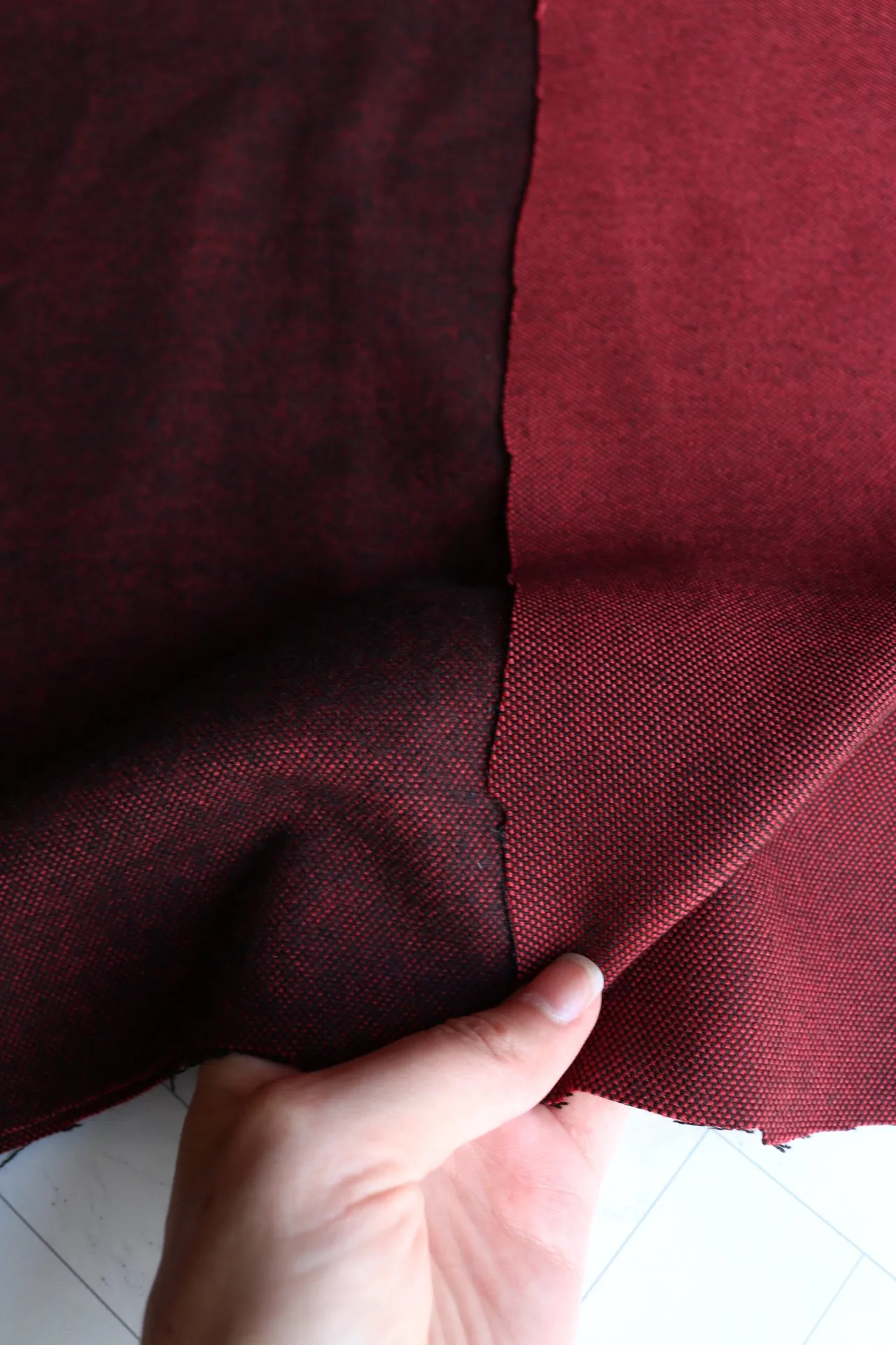 Burgundy | Seawool Tweed Flannel | Robert Kaufman