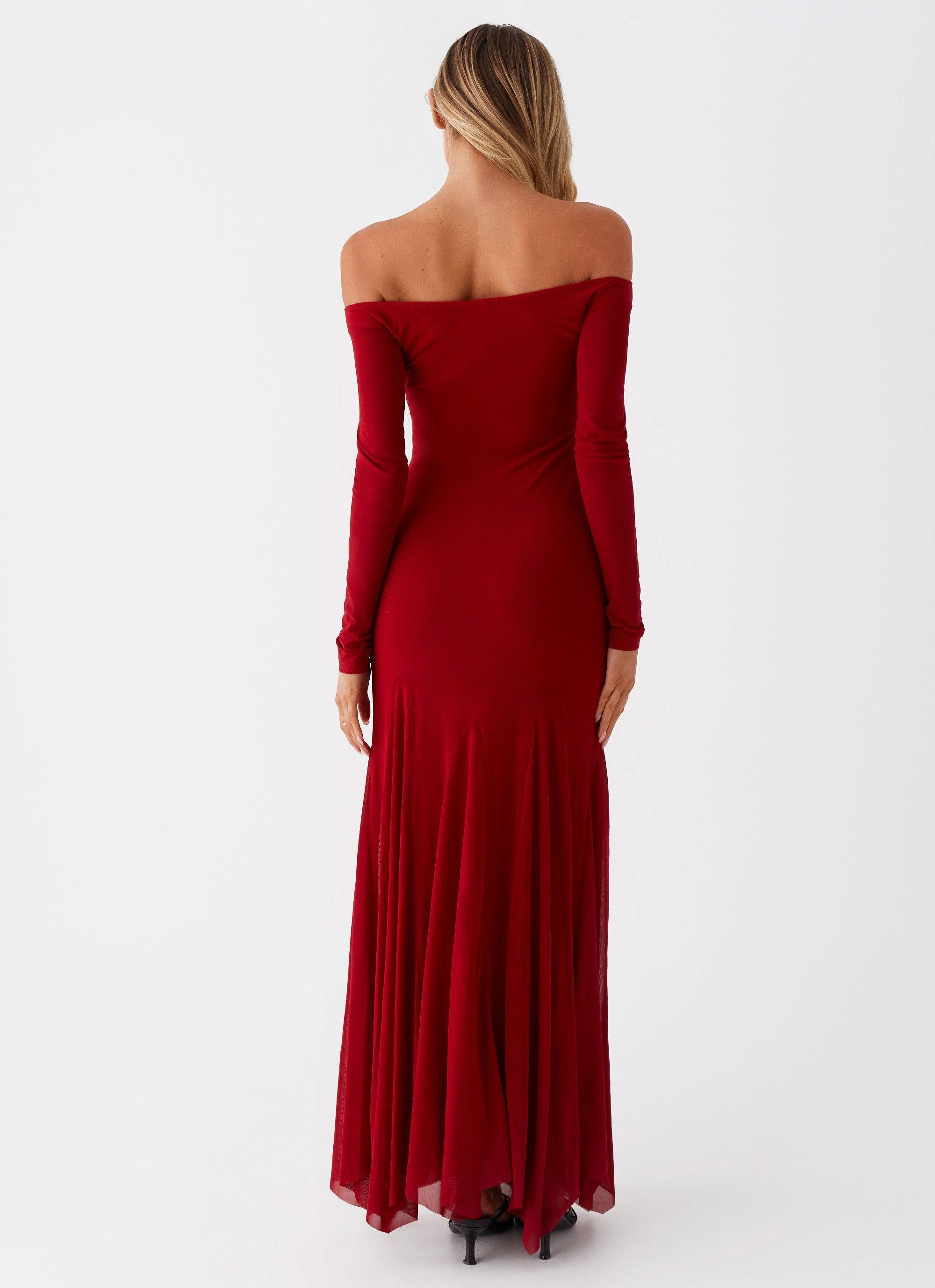 Maribel Maxi Dress - Red Polished Details Fitted Shape