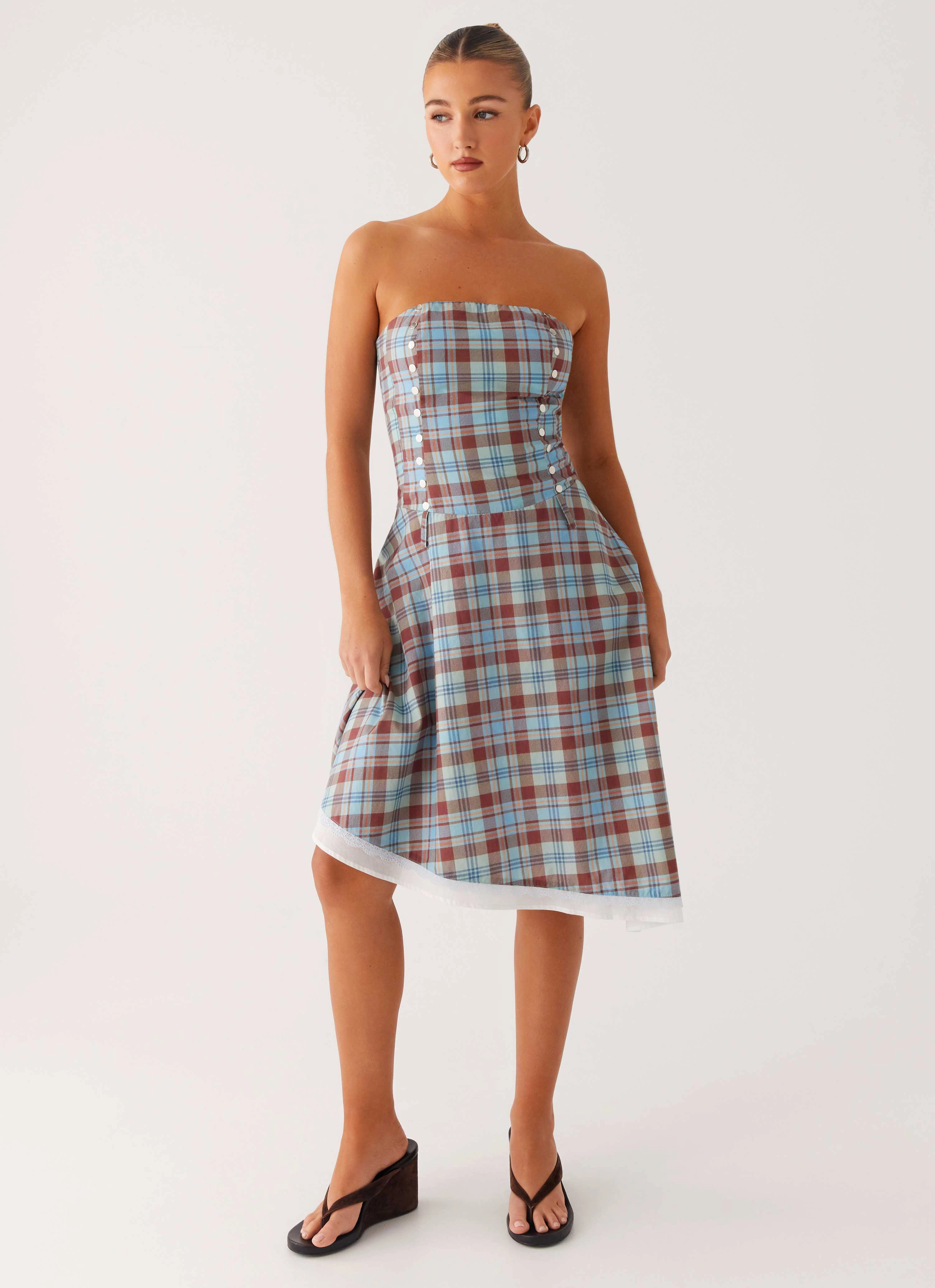 Tonie Strapless Midi Dress - Shoreline Check Form Focus Soft Outfit