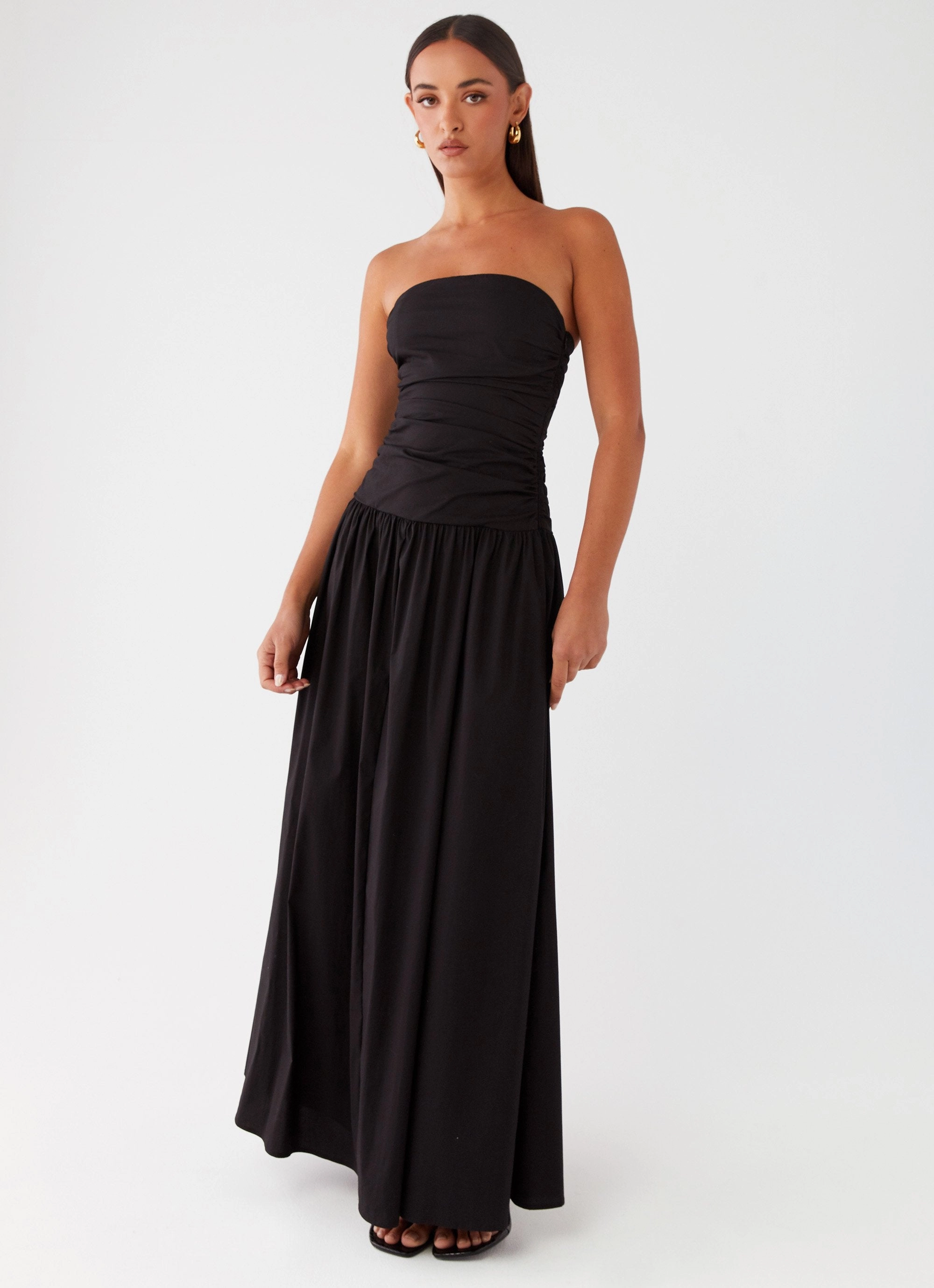 Bold Simplicity Pocket-Detail Carmel Maxi Dress - Black