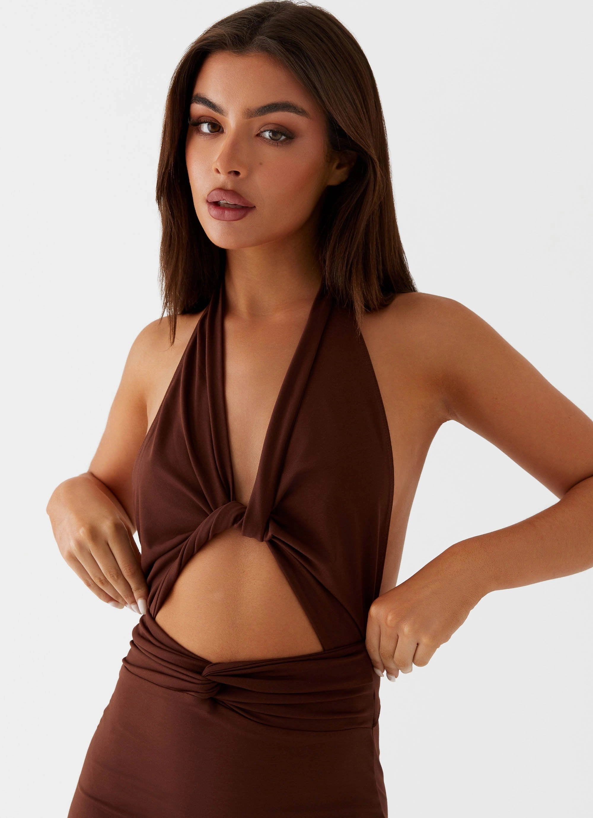 Elegant Waistband Fit Sharp Profile Carolina Twist Maxi Dress - Chocolate