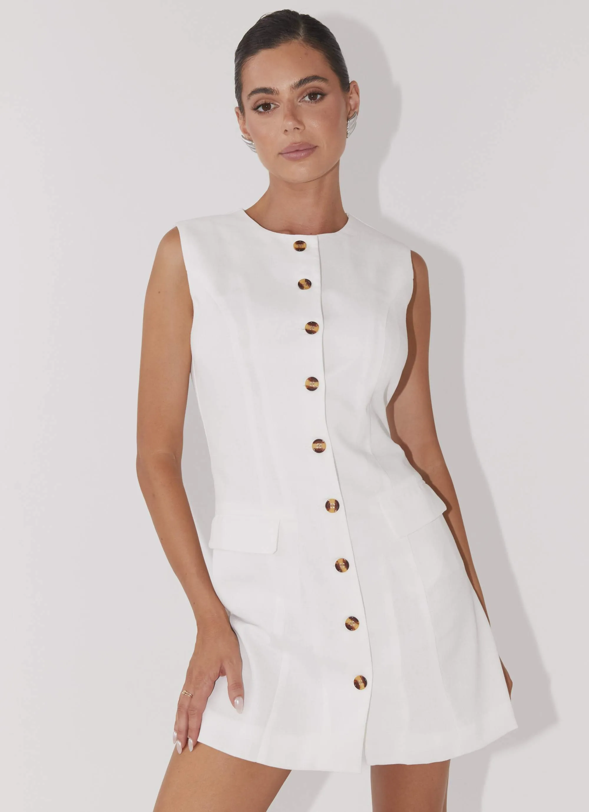 Castello Fiore Linen Mini Dress - White Chilly Weather Comfort Fashionable outfit for outings