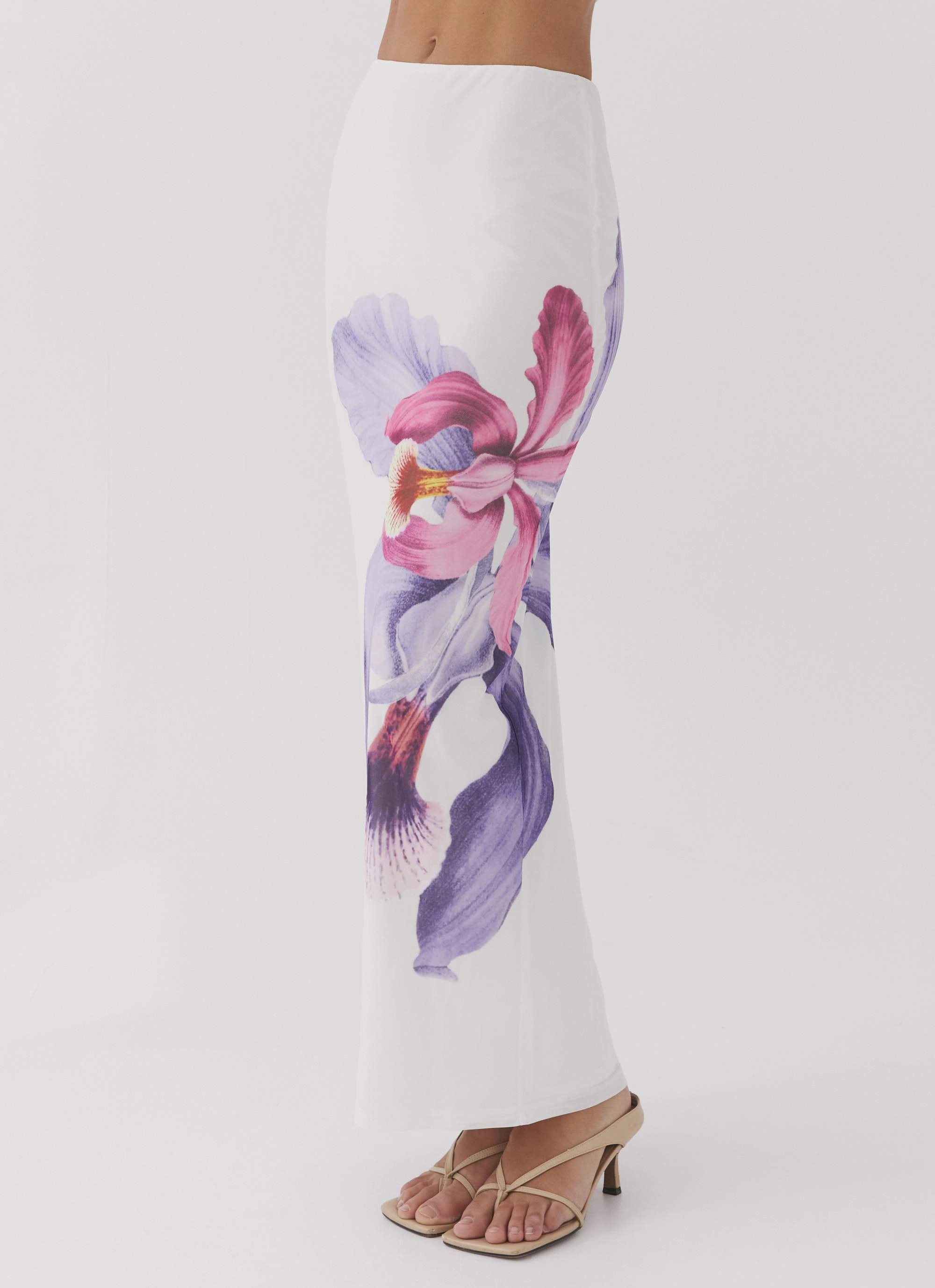 Business Meeting Smart Texture Waiting For Dawn Mesh Maxi Skirt - White