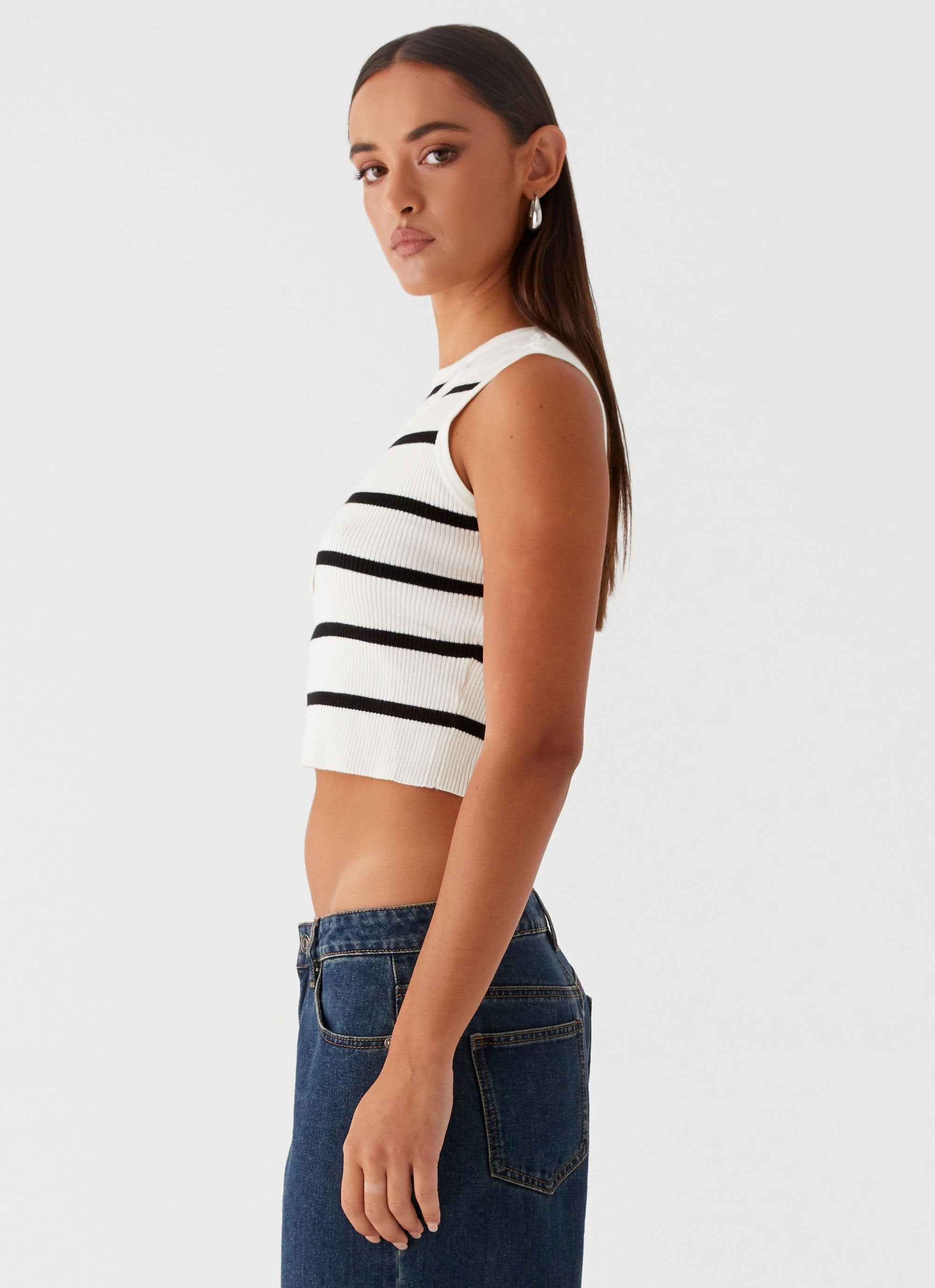 Chromatic Charm Knit Top - Ivory WrinkleFree Weave Slim Silhouette