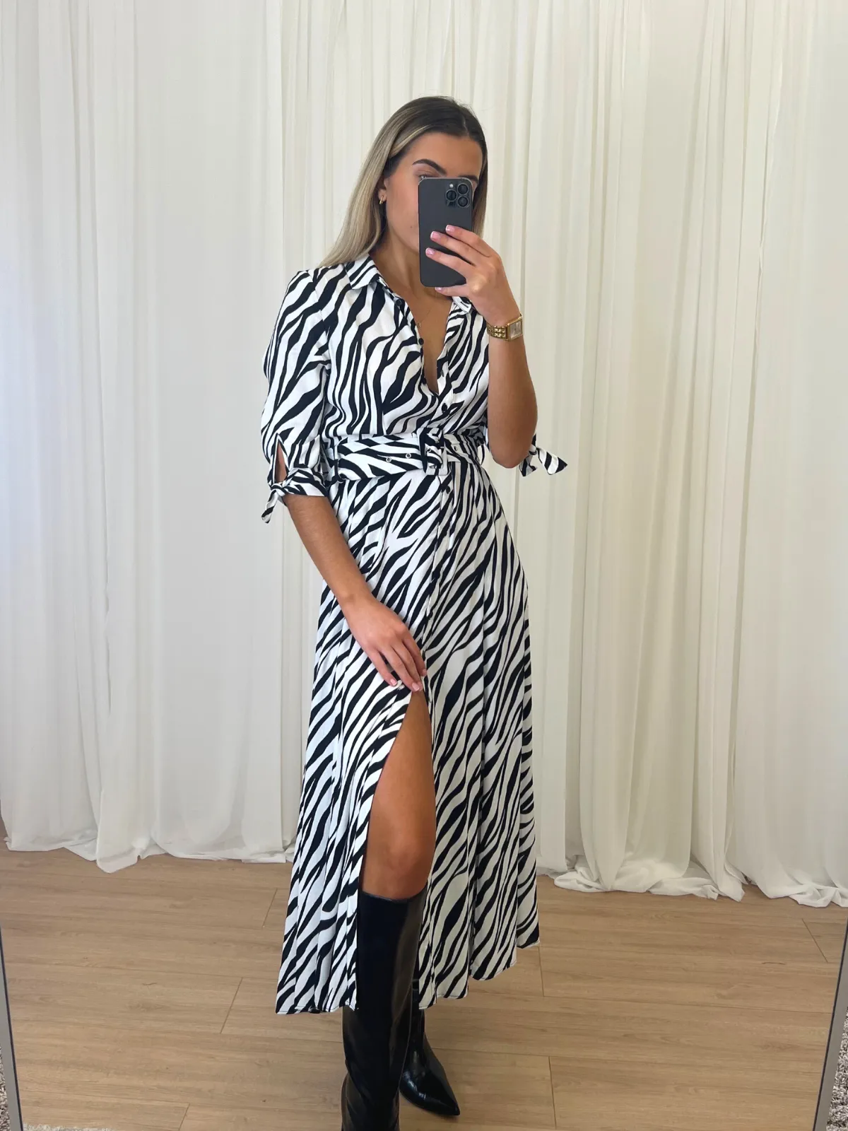 Trend Focused Daphne Belted Shirt Dress / Zebra Print
