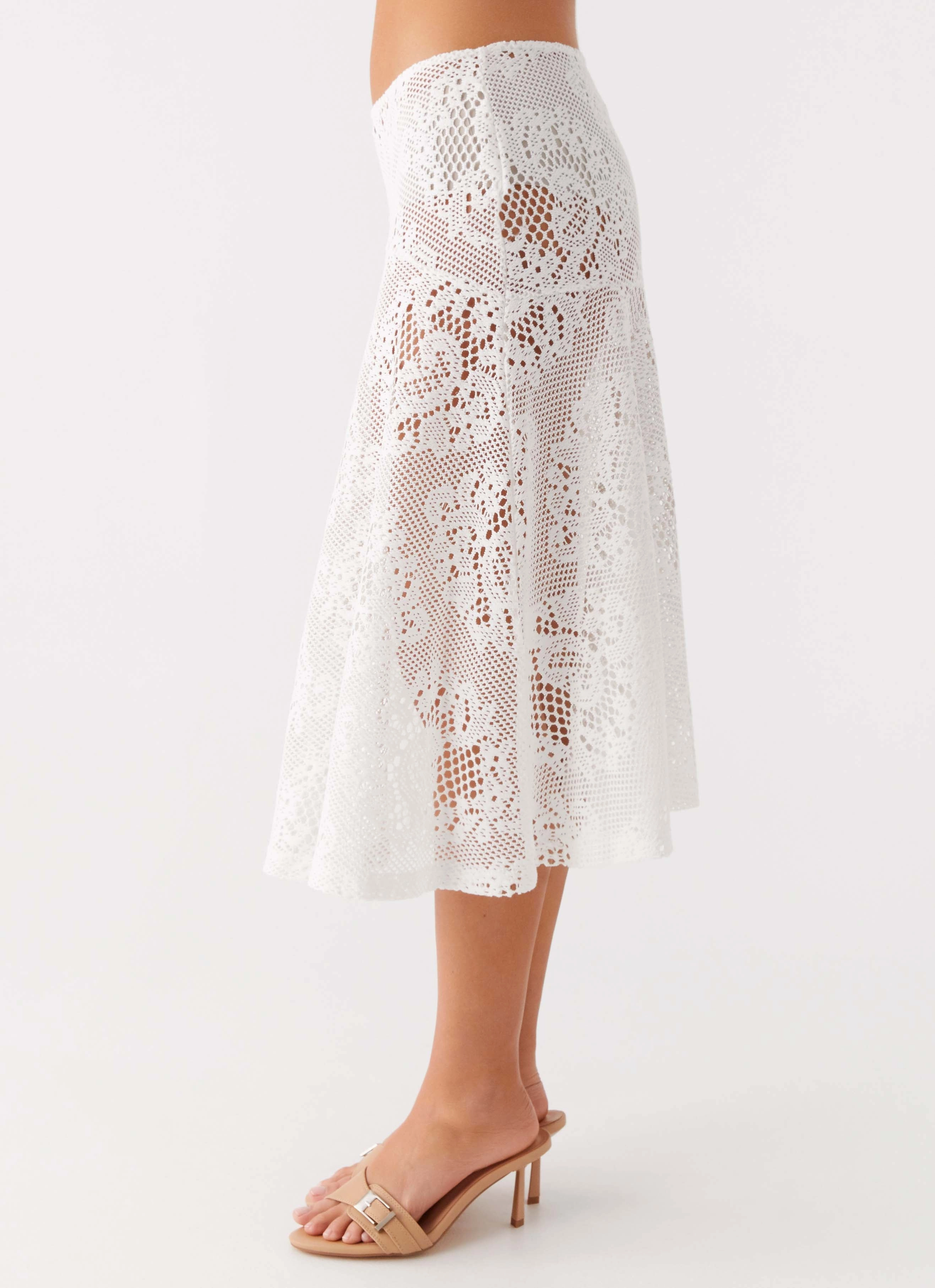 Versatile Outfit button detail Virelle Lace Midi Skirt - Ivory