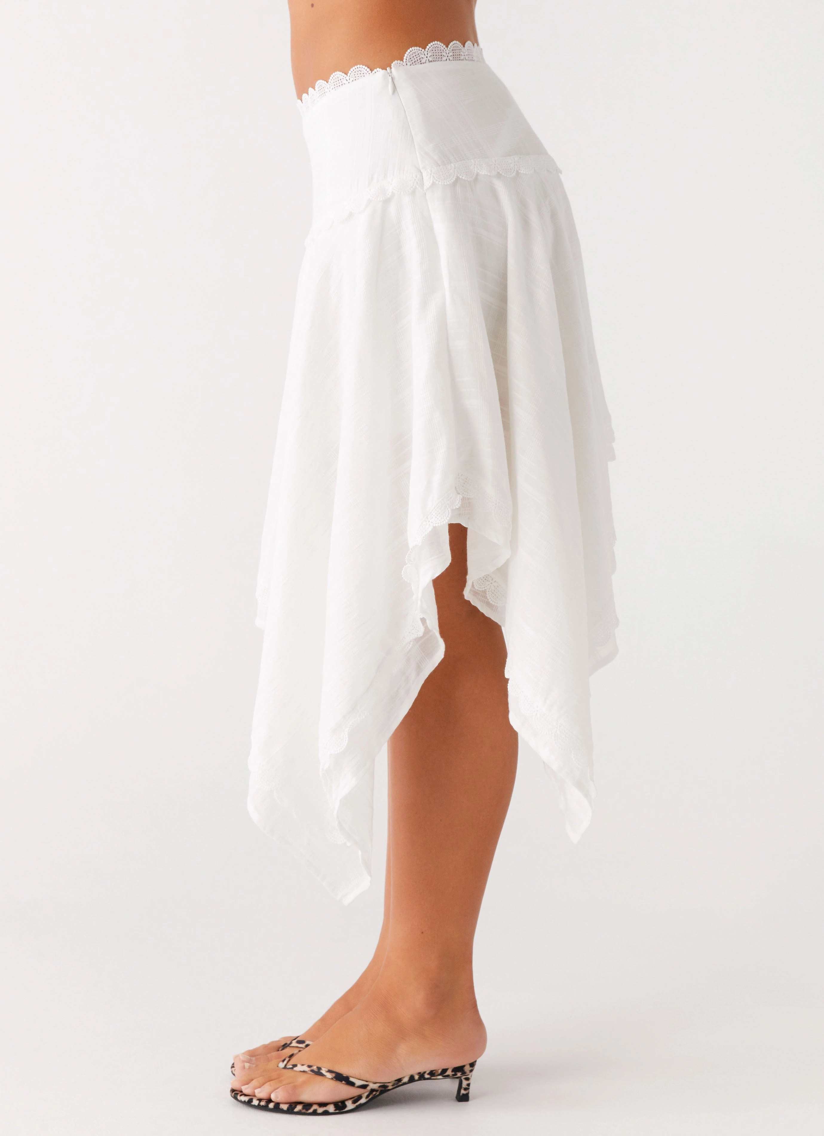 Clearwater Mist Midi Skirt - White Breathable wear On The Move