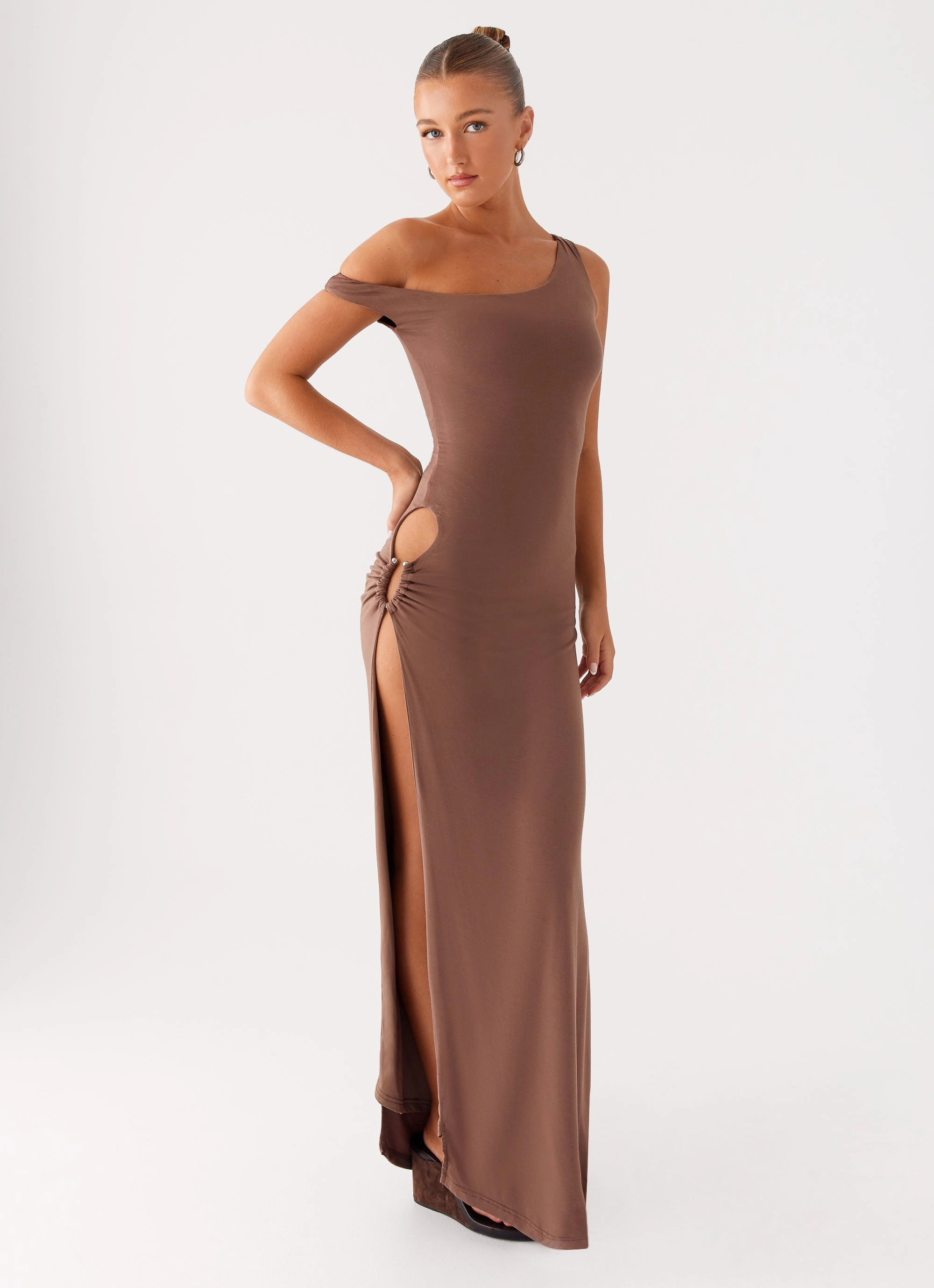Dalla Maxi Dress - Dark Chocolate Flattering Cut Relaxed day dress