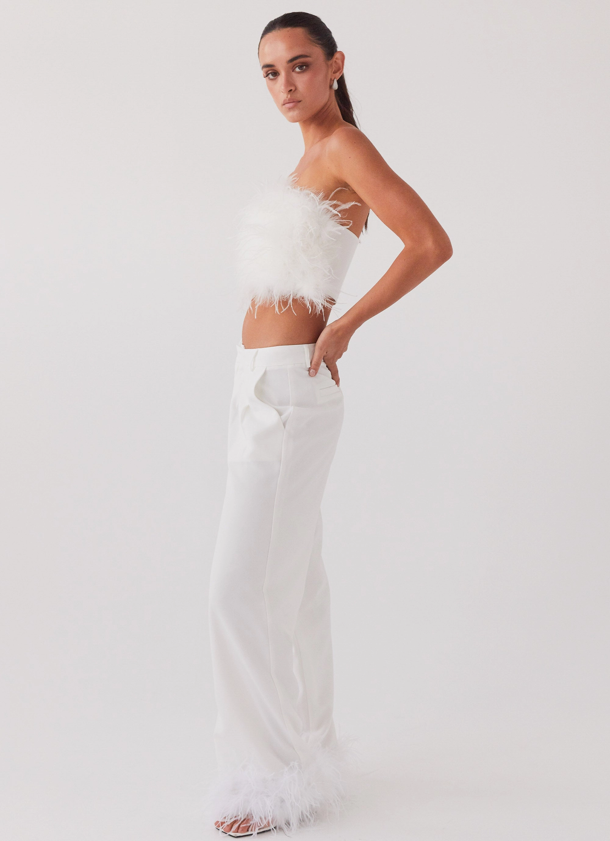 Smart Detail Hip-Flattering Shake It Off Feather Pants - Snow