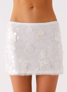 Quick Comfort Comfortable Style Salihah Sequin Shell Mini Skirt - White
