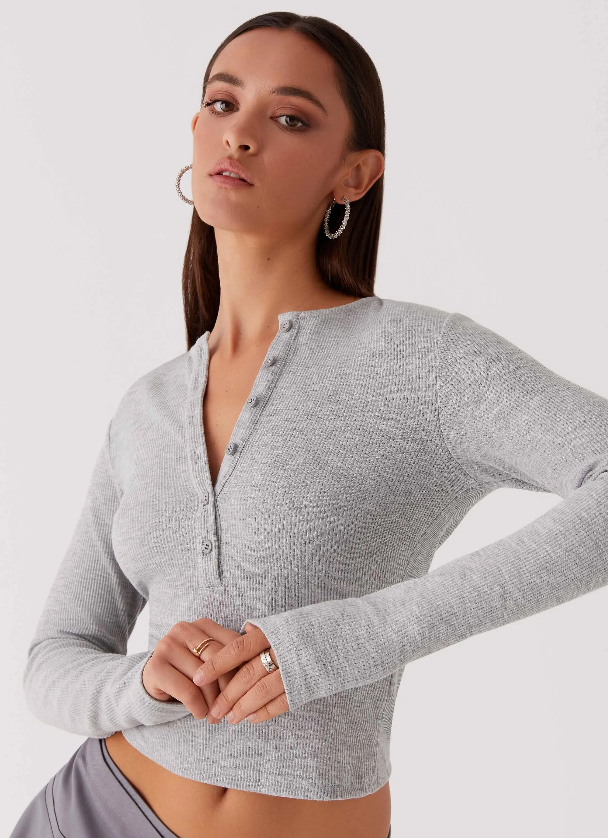 Stylish Jacket Outdoor Apparel Kellie Knit Long Sleeve Top - Grey