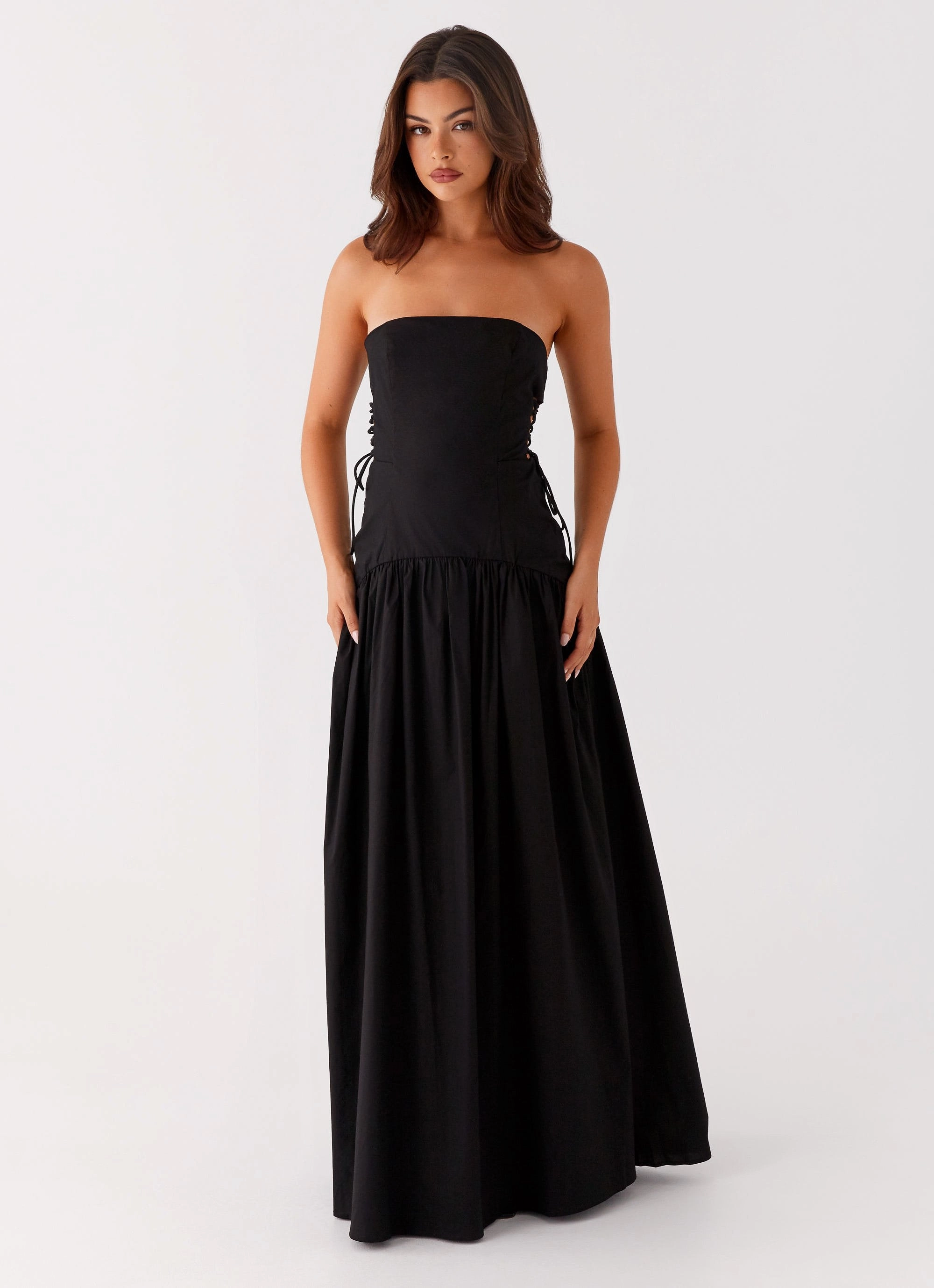 Conagh Maxi Dress - Black Daily Form Light Sheen