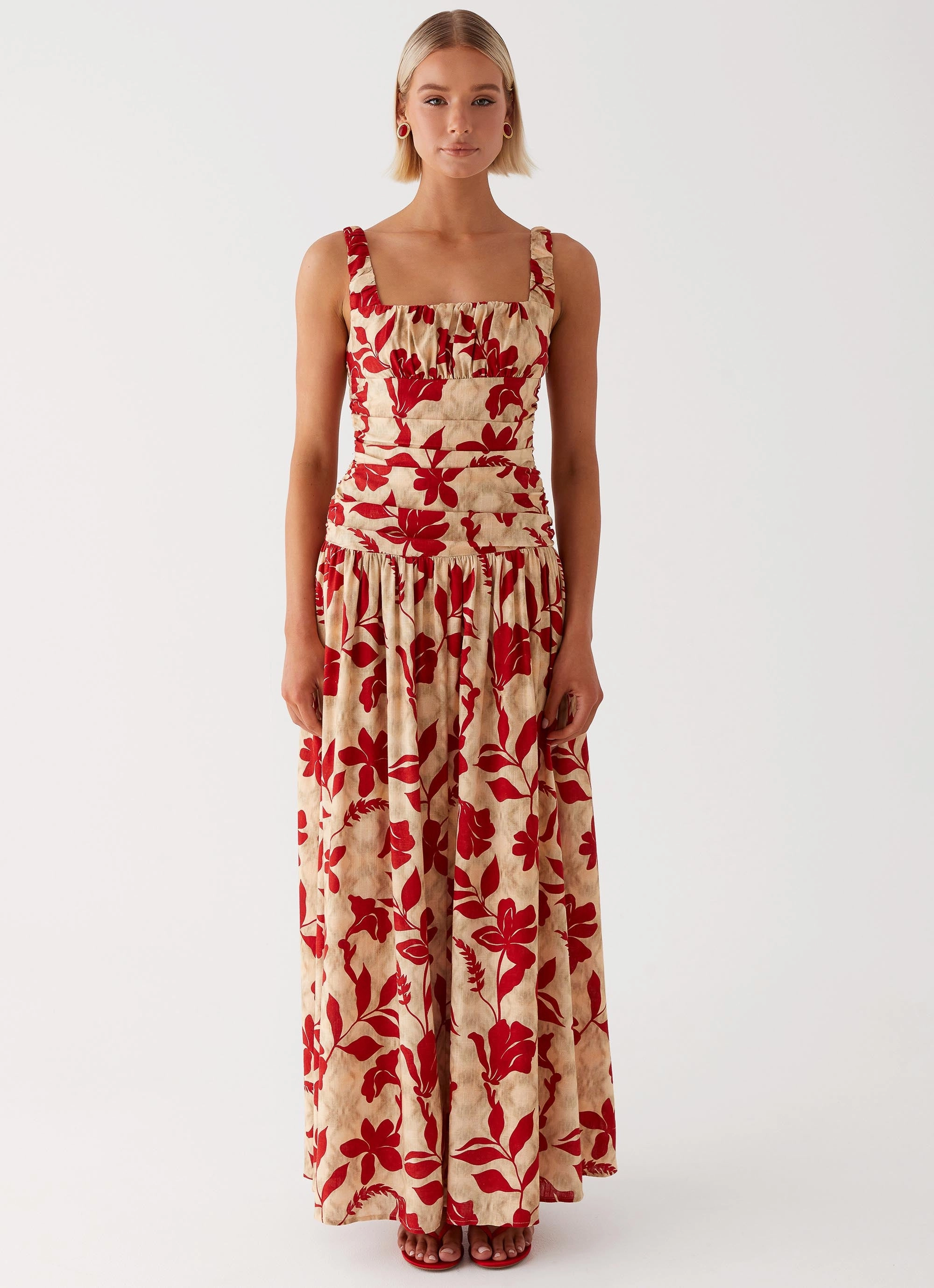 Flattering and Effortless Zinna Linen Maxi Dress - Red