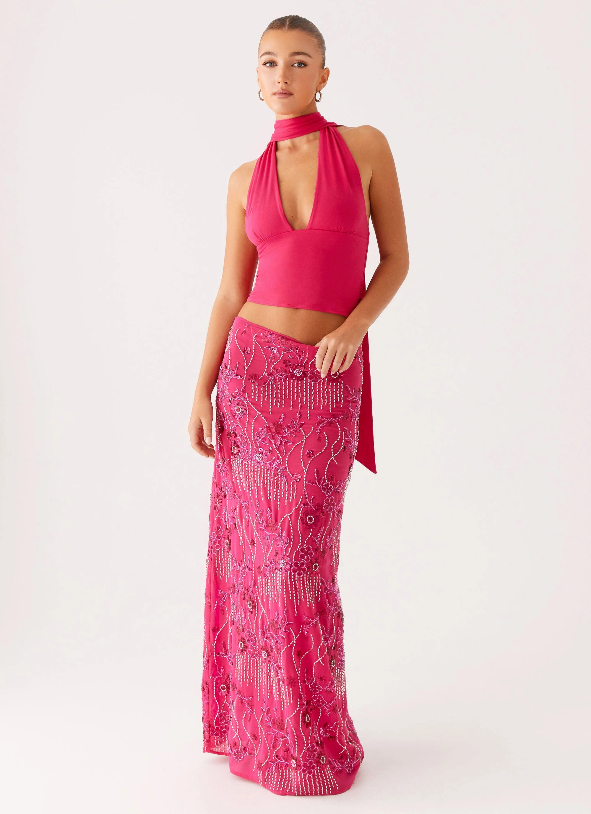 Classic Fit Outfit Lineup Corinna Low Rise Sequin Maxi Skirt - Fuchsia
