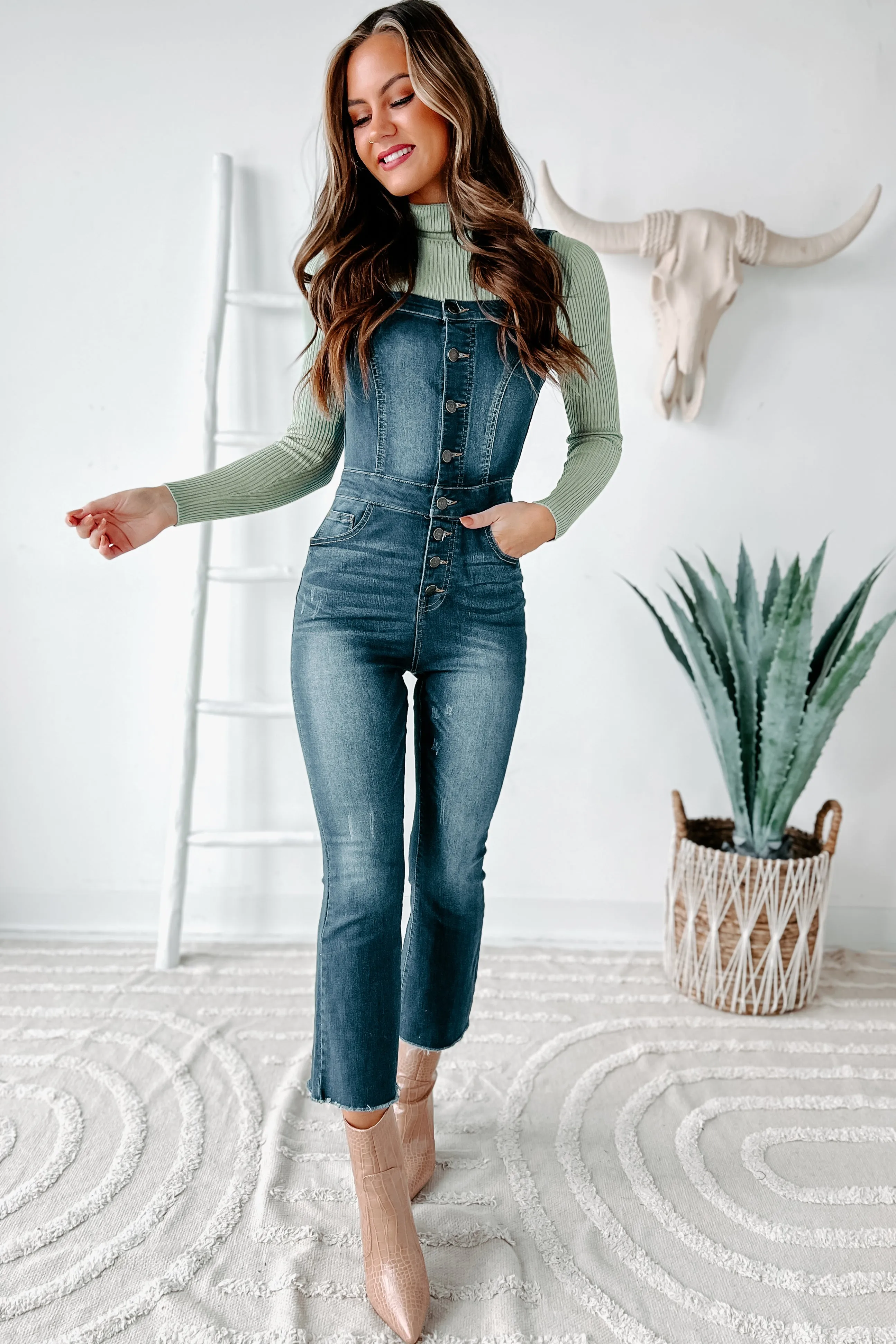 Cropped Cutie Button-Front Cropped Denim Overalls (Medium)