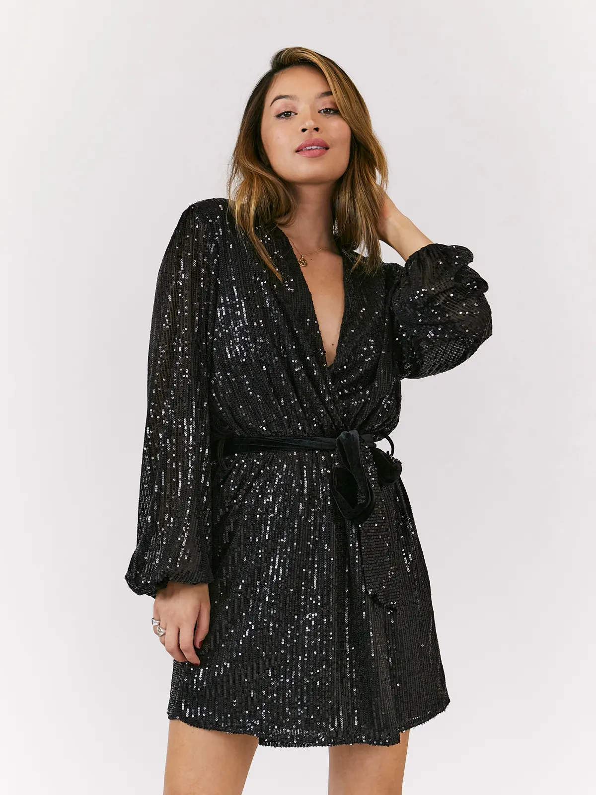 Inner Feel Dani Sequin Wrap Dress / Black