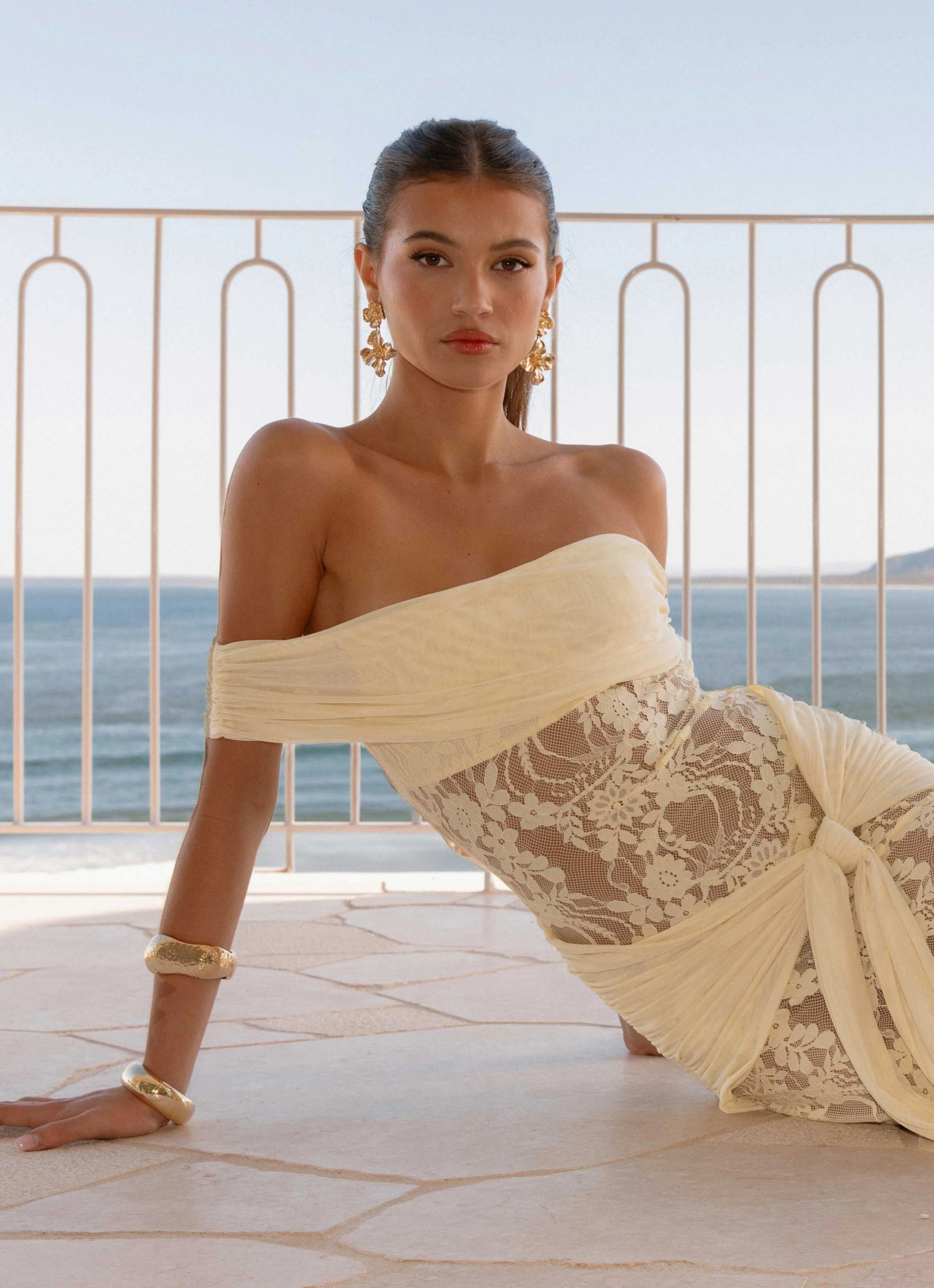 Gracie Twist Maxi Dress - Yellow Calm Movement Office Mood